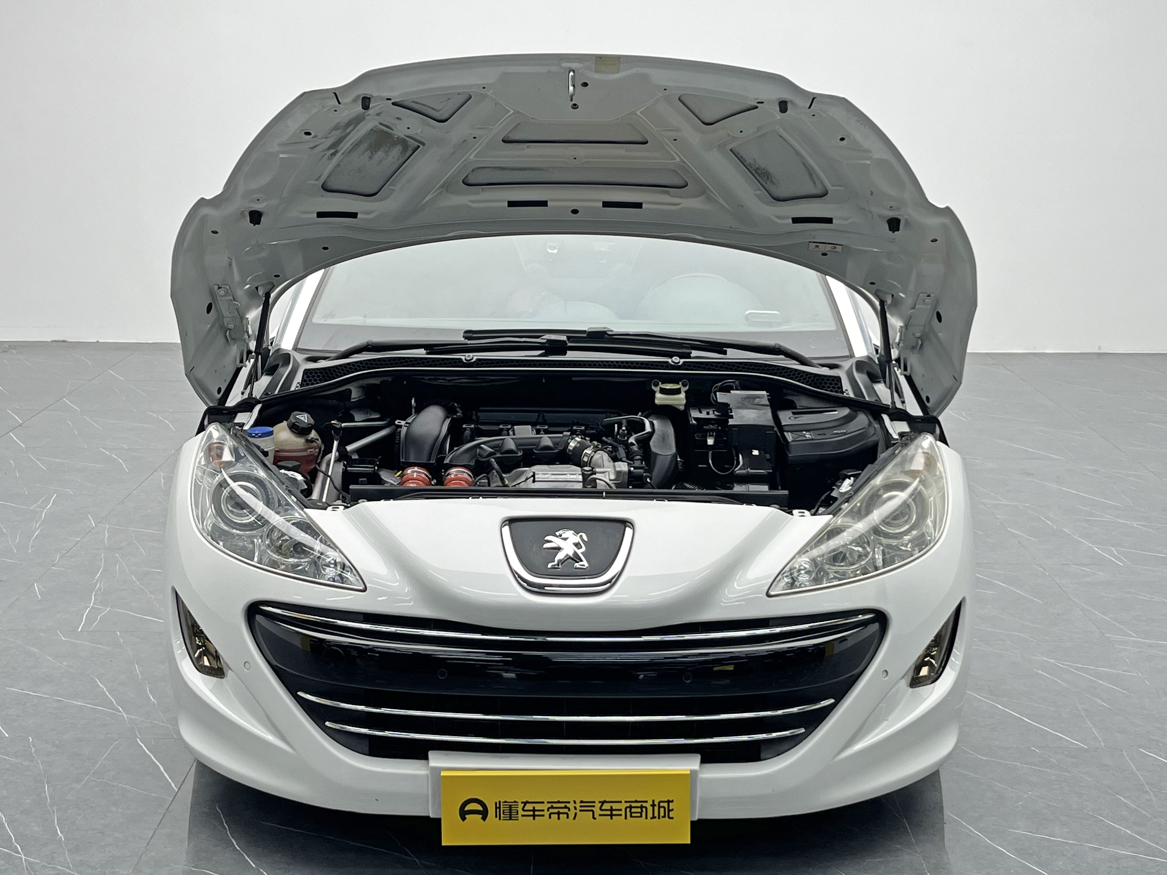 Peugeot RCZ 2012 صورة سيارة #11