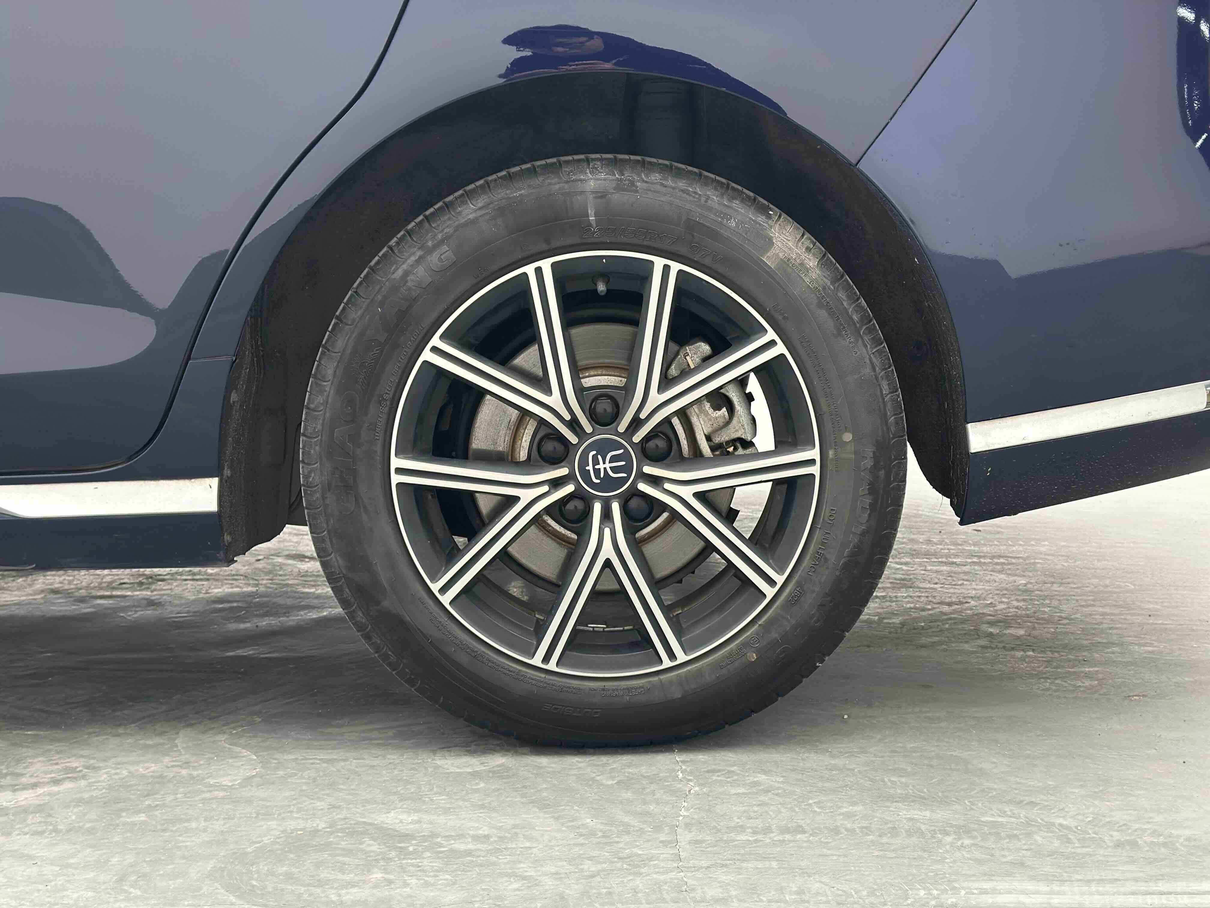 BYD Song MAX New Energy 2023 car image #11