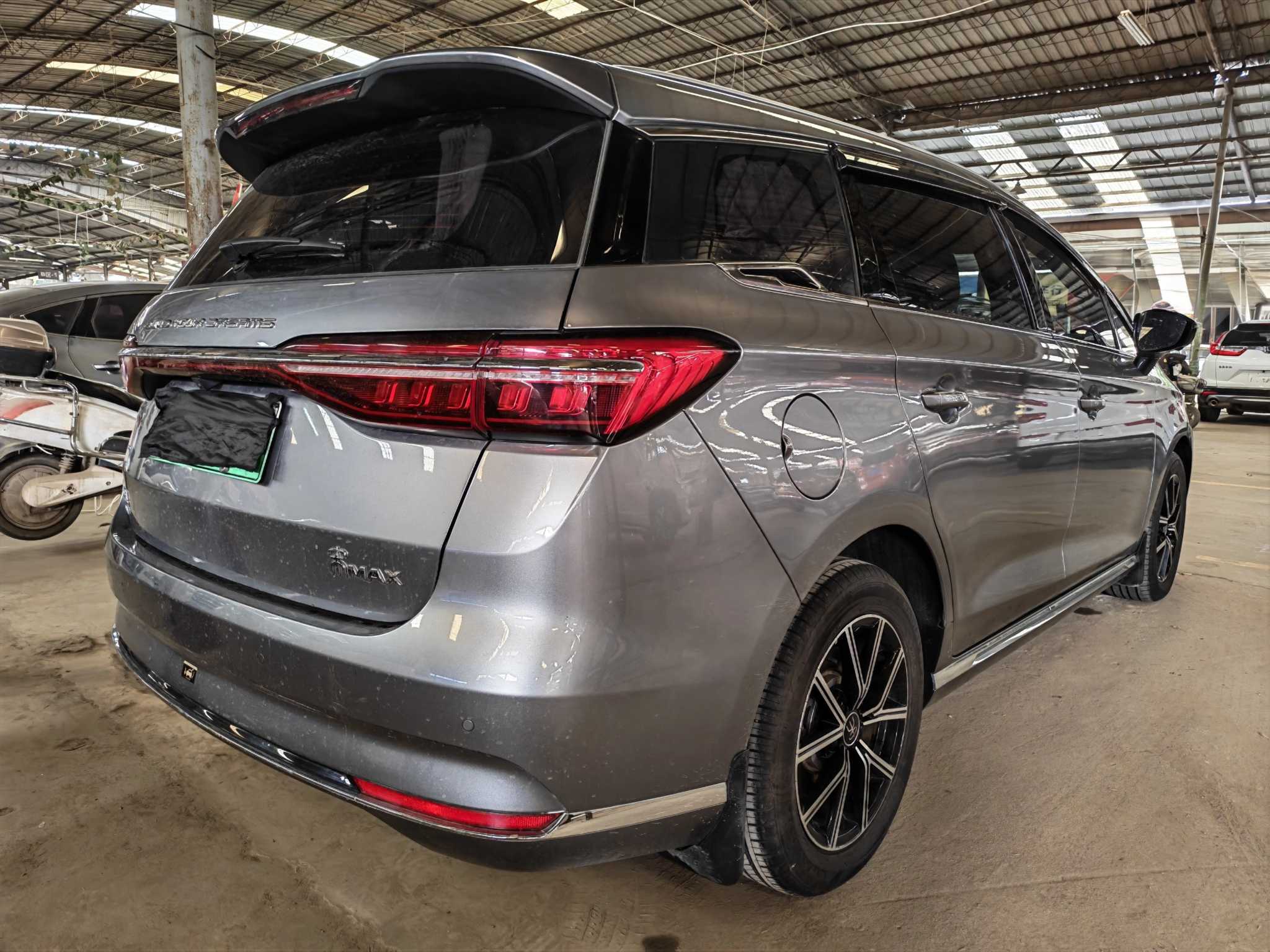 BYD Song MAX New Energy 2022 car image #11