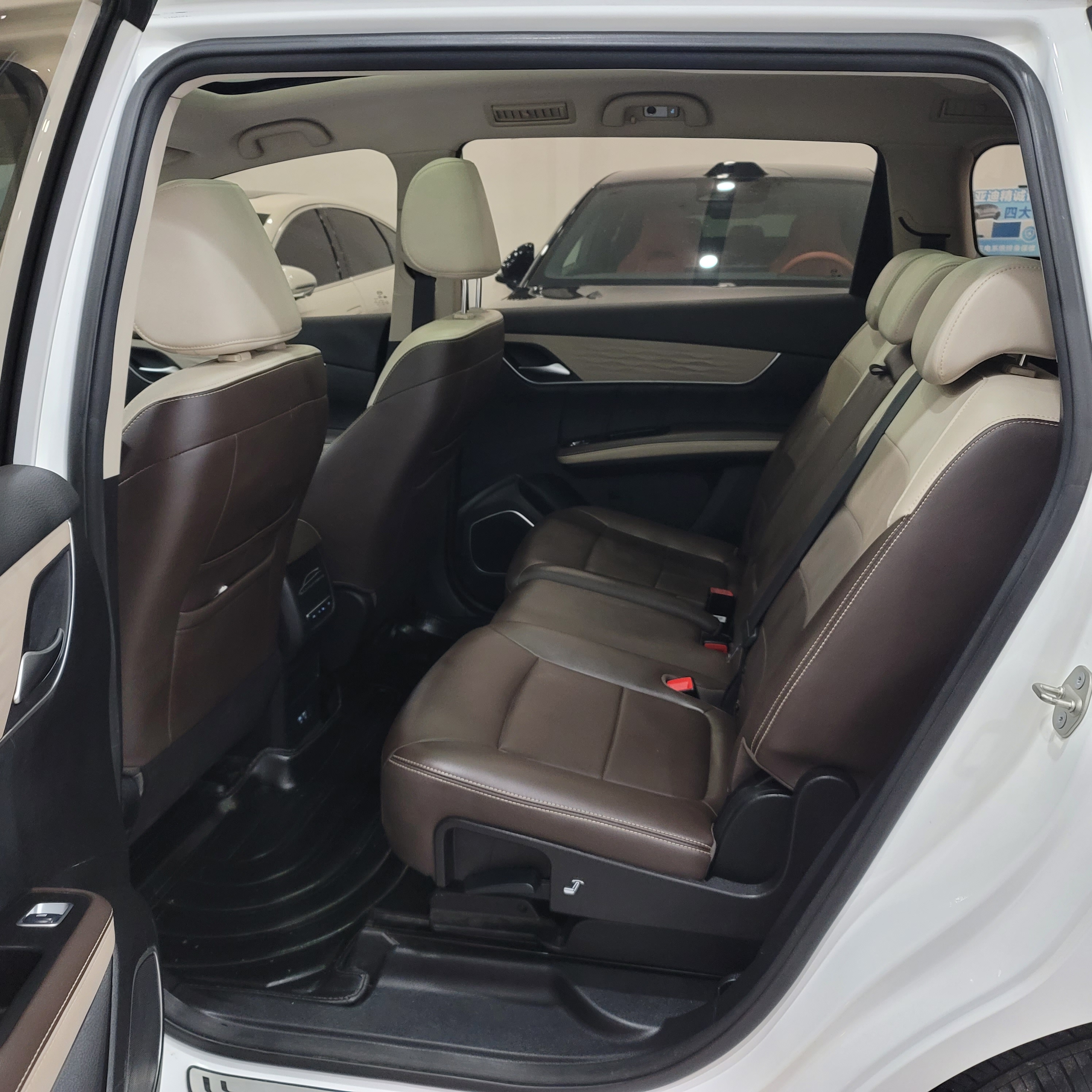 BYD Song MAX New Energy 2023 immagine di auto #11