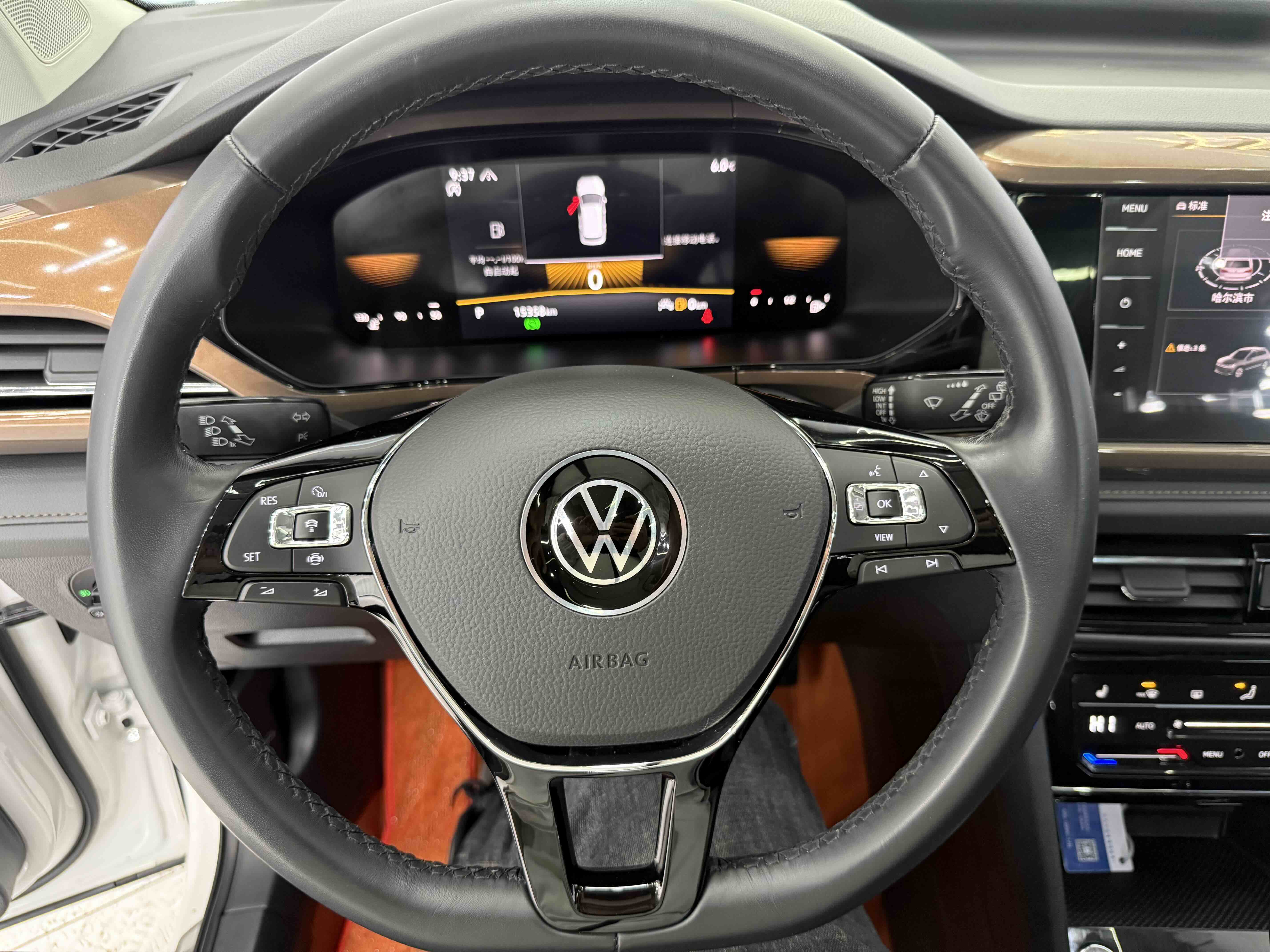 Volkswagen Tharu 2022 car image #11