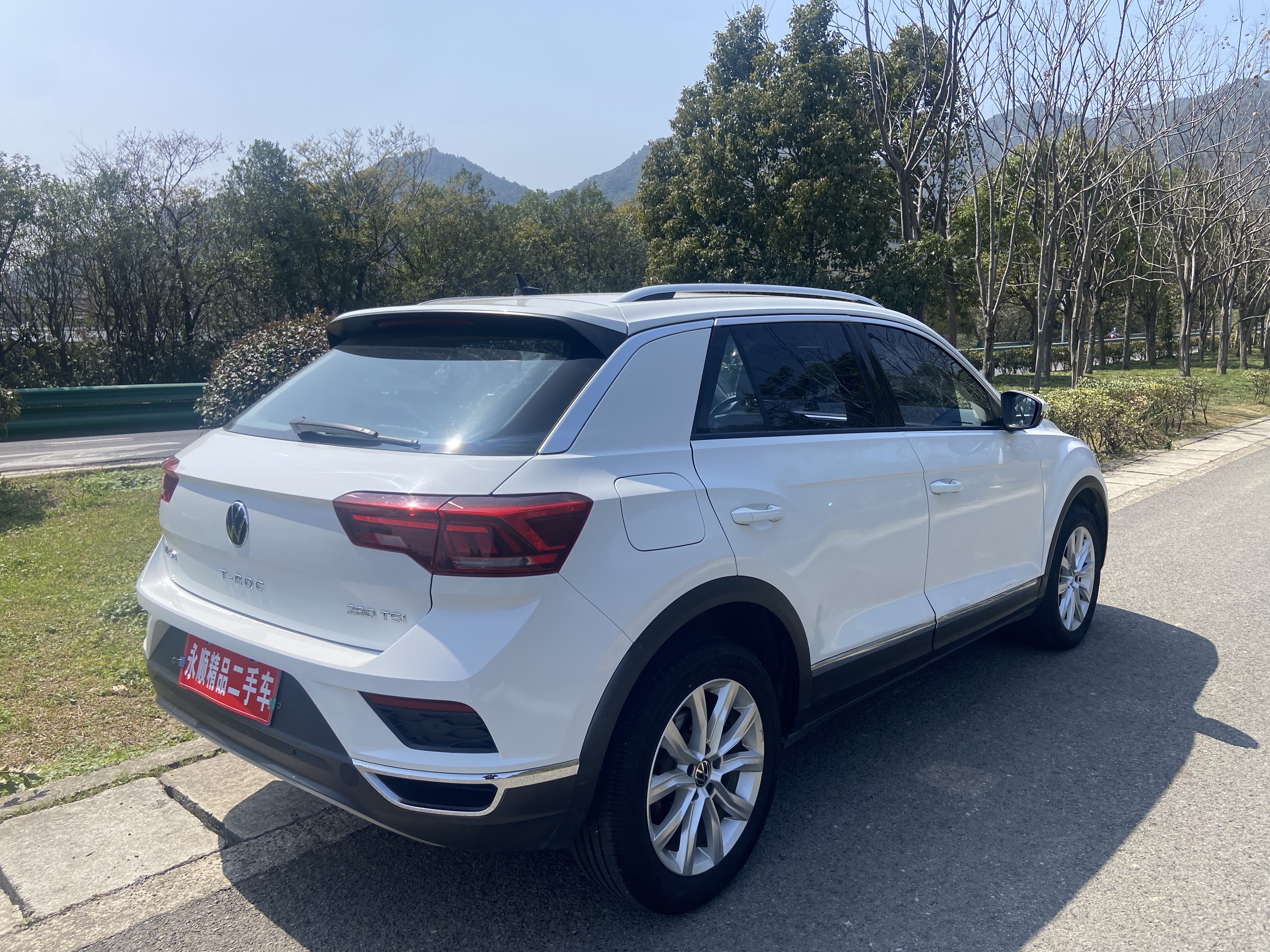 T-Roc 2023 car image #11