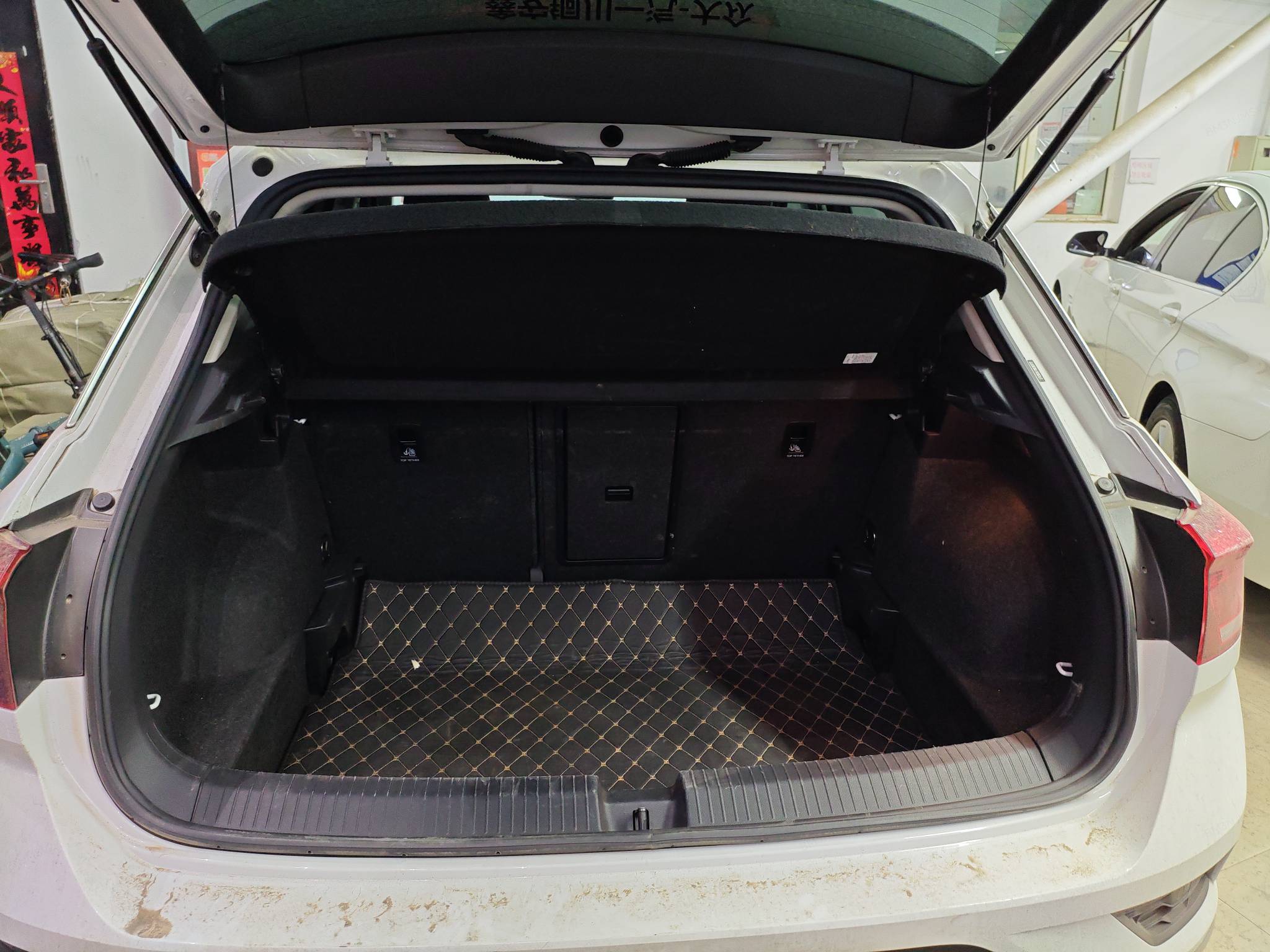 T-Roc 2022 car image #11
