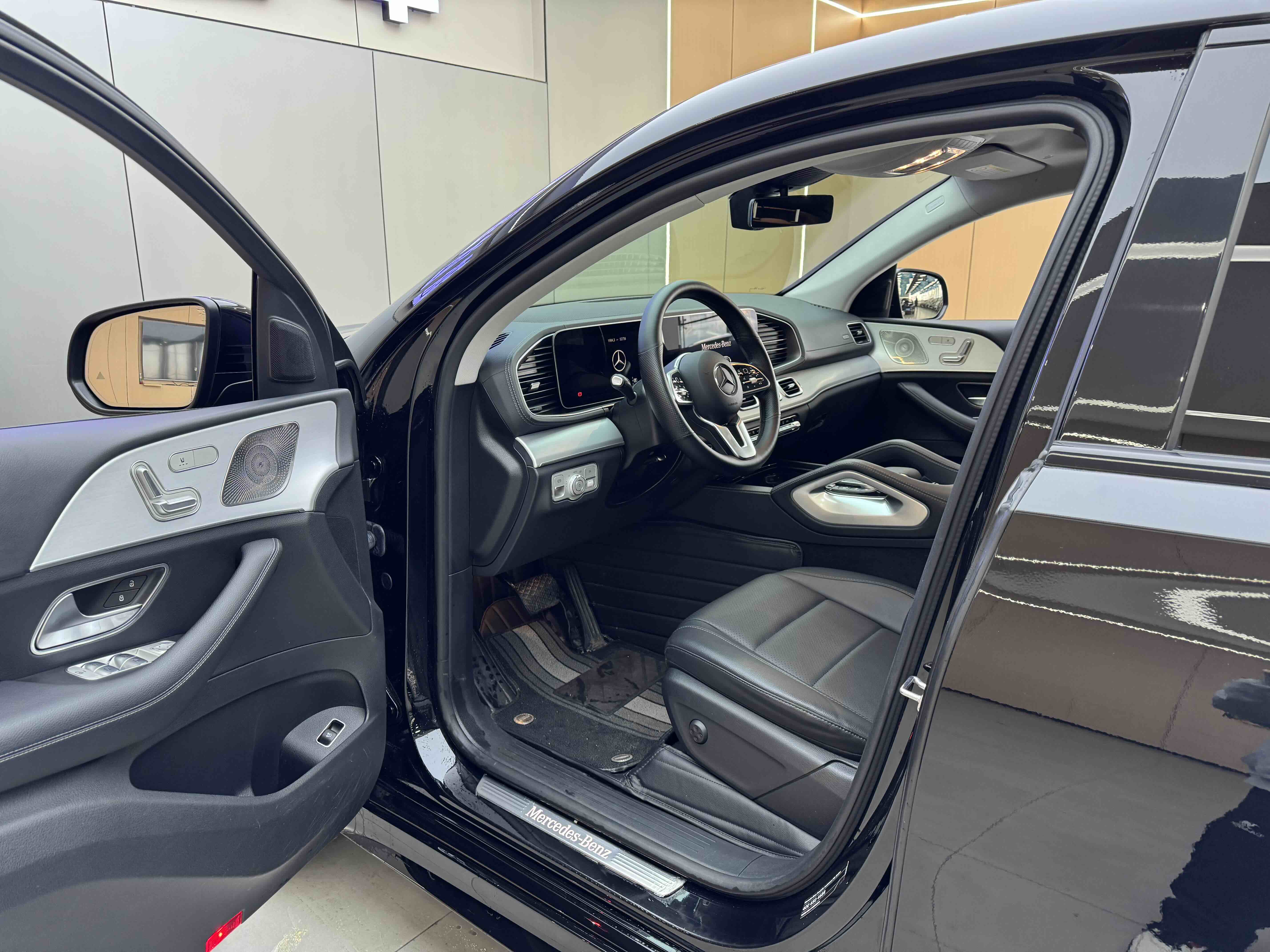 Mercedes-Benz GLE Coupe 2022 صورة سيارة #11