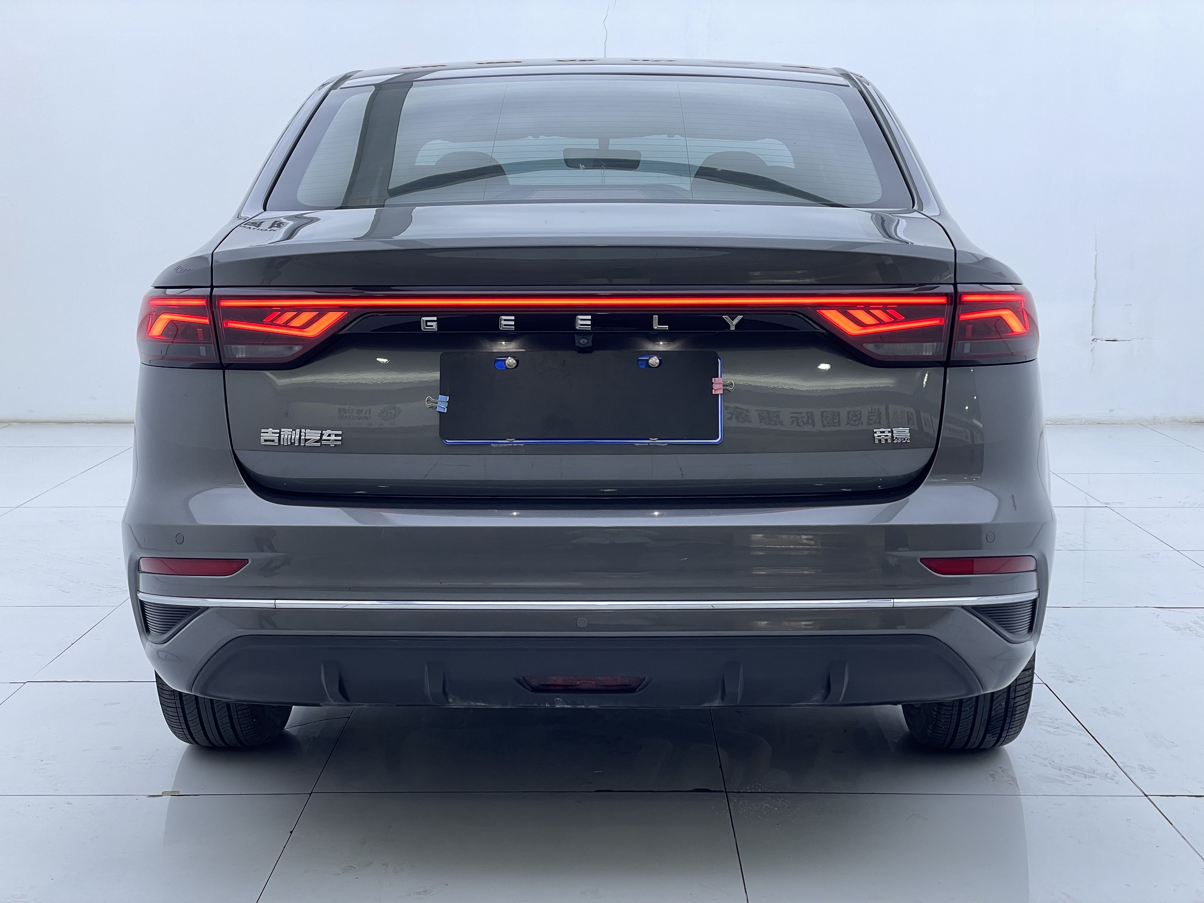 Emgrand 2022 car image #11