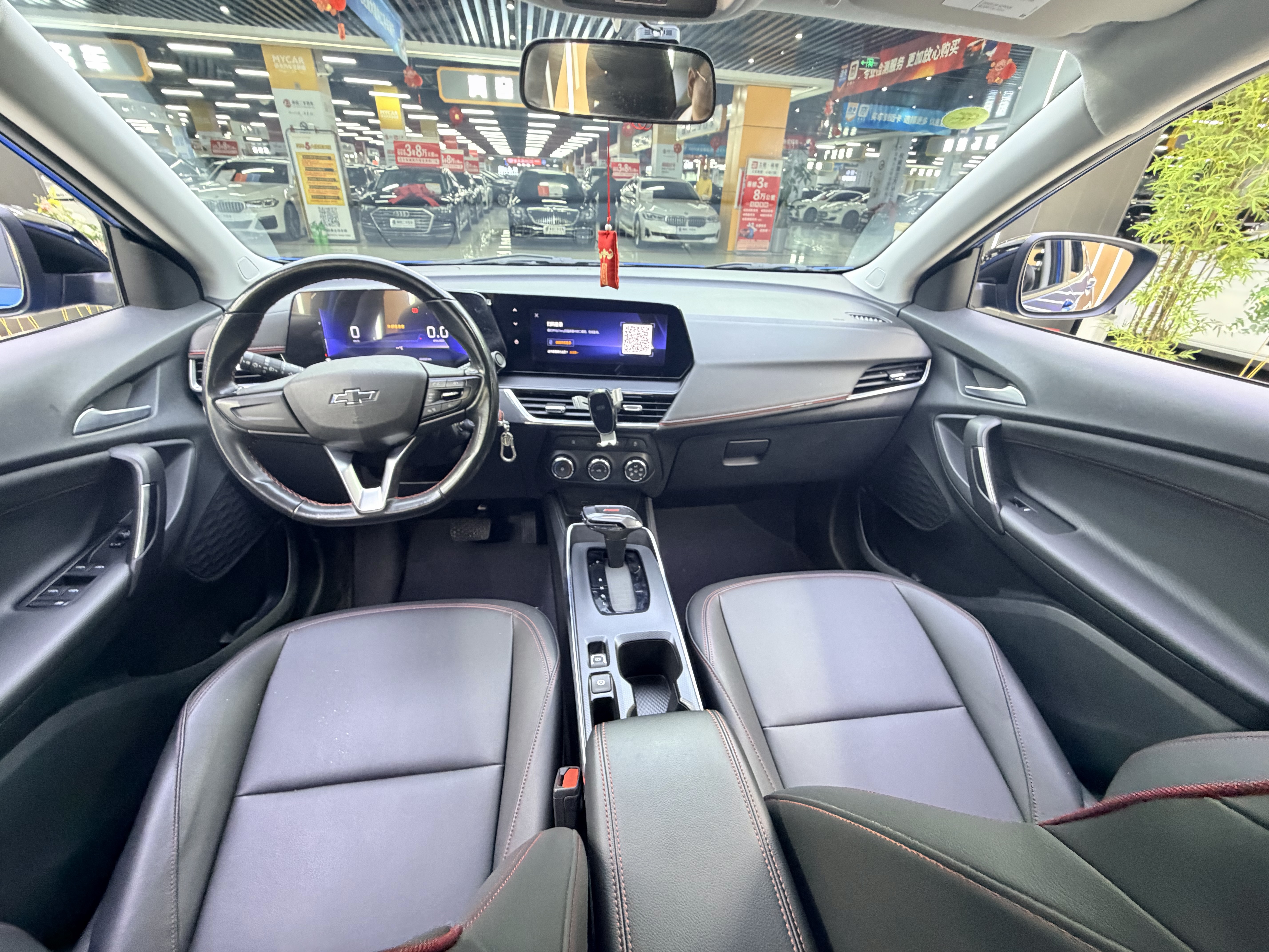 Chevrolet Tracker 2023 immagine di auto #11