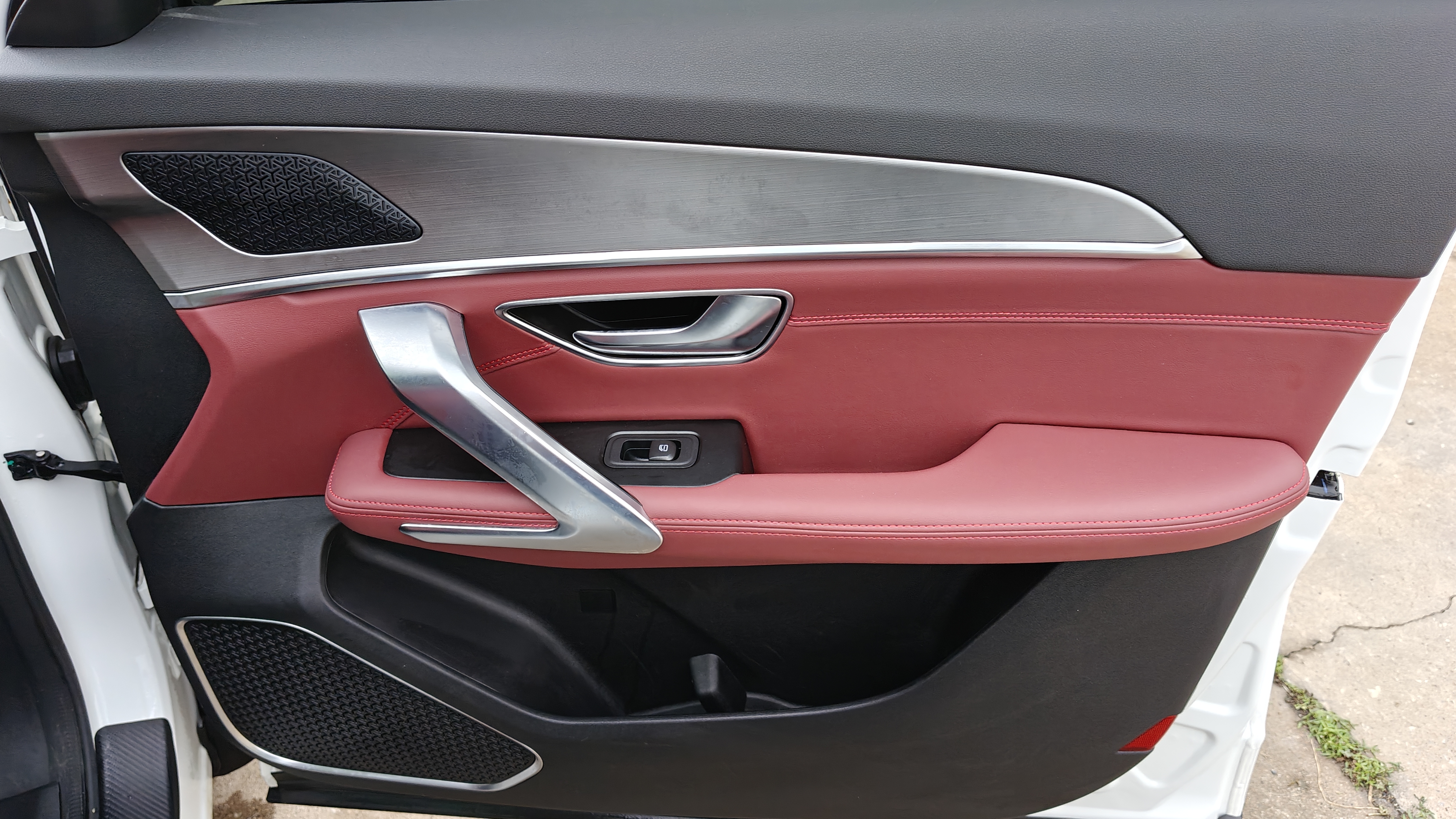 X70 PLUS 2022 #11 X70 PLUS 2022 car image #11