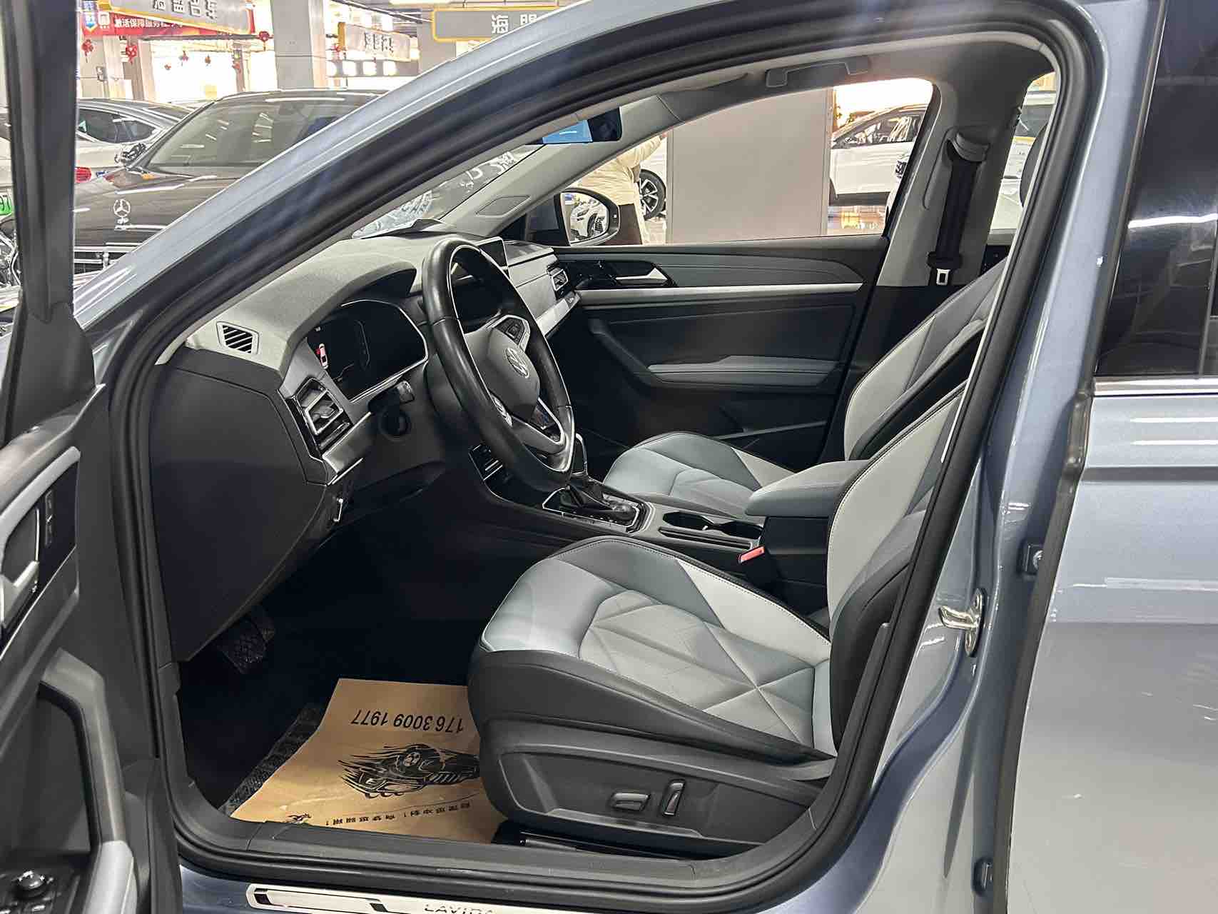 Volkswagen Lavida 2022 car image #11