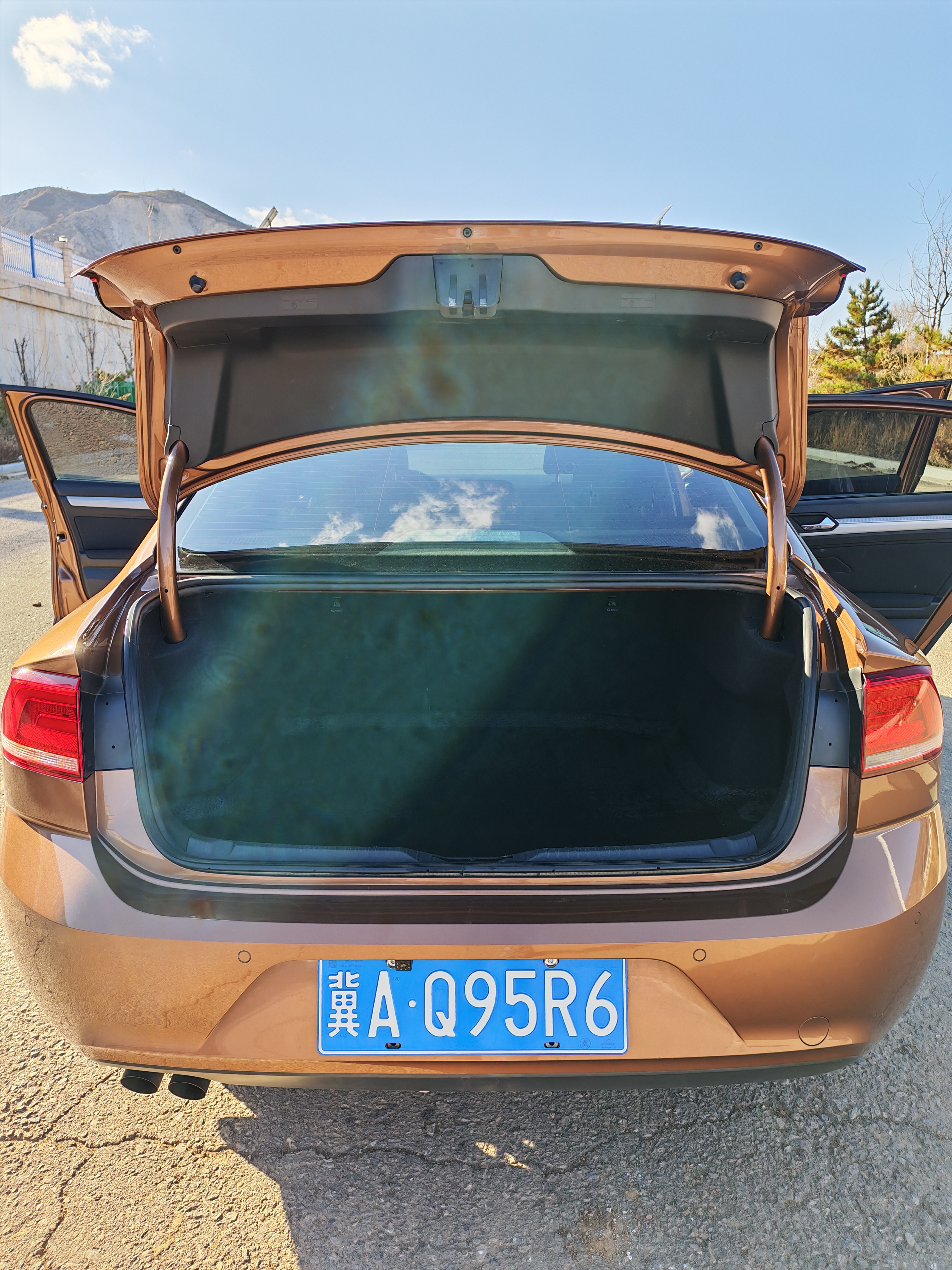 Volkswagen Lamando 2016 immagine di auto #11