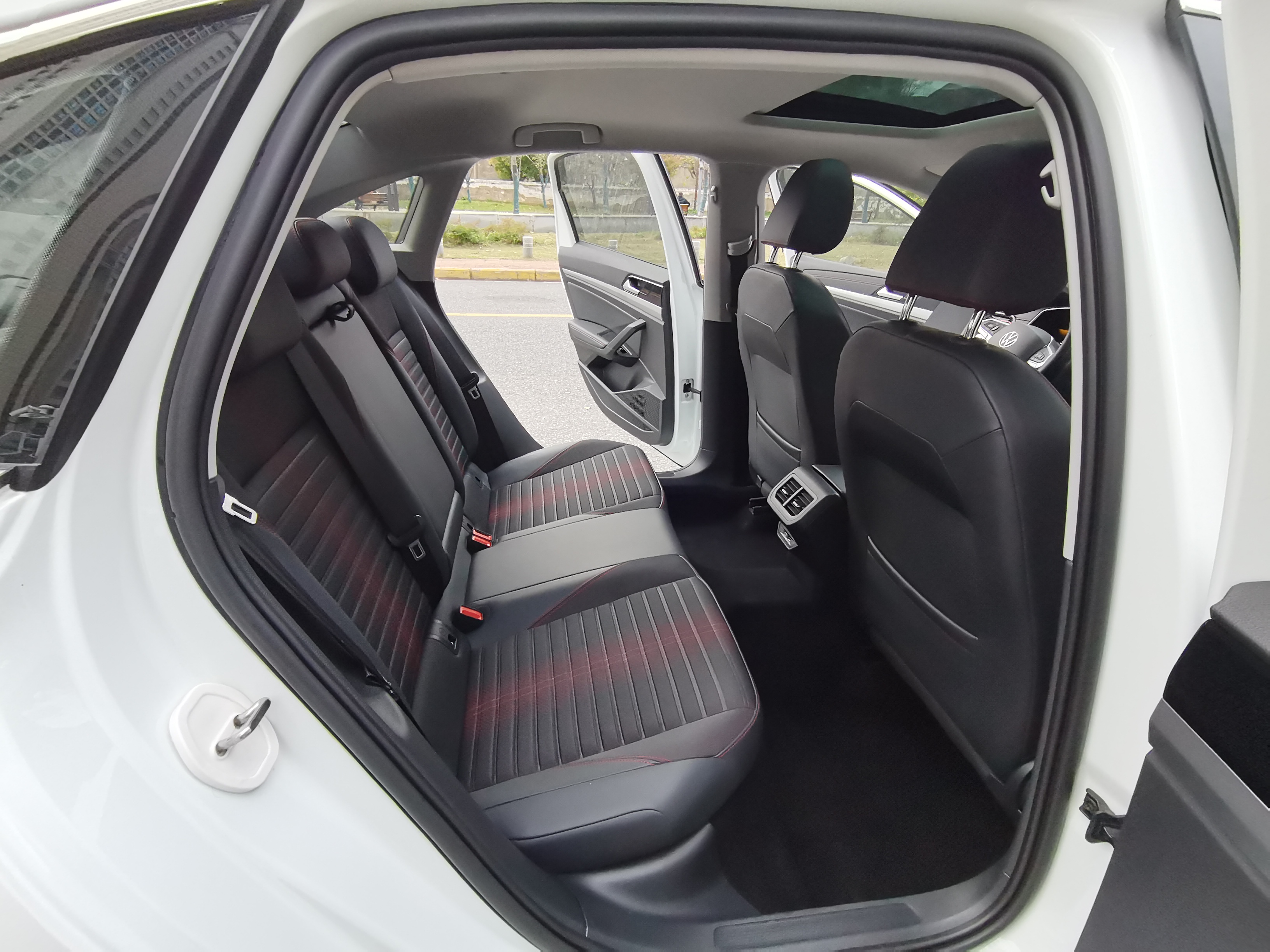 Volkswagen Lavida 2022 immagine di auto #11