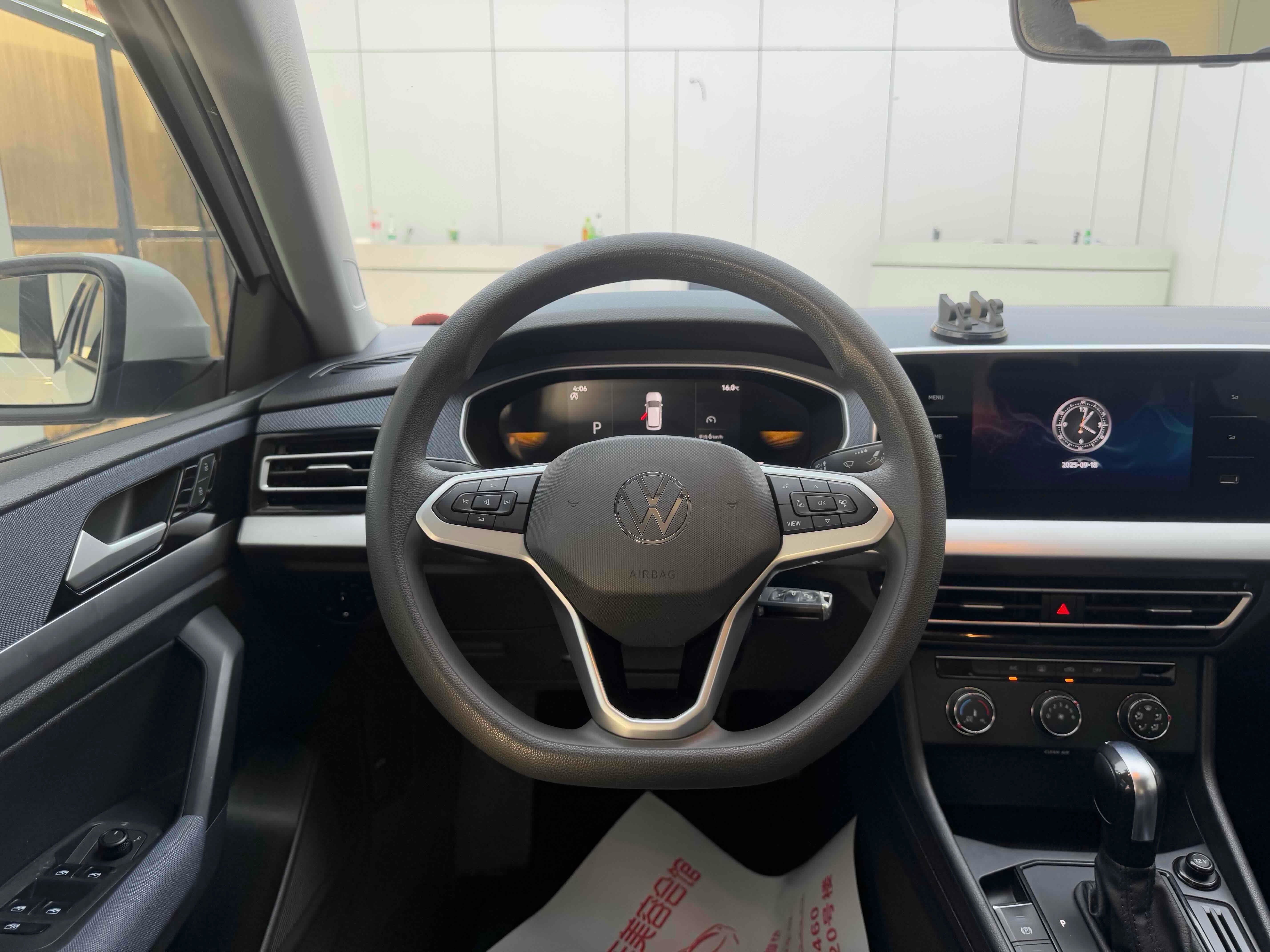 Volkswagen Lavida 2023 car image #11