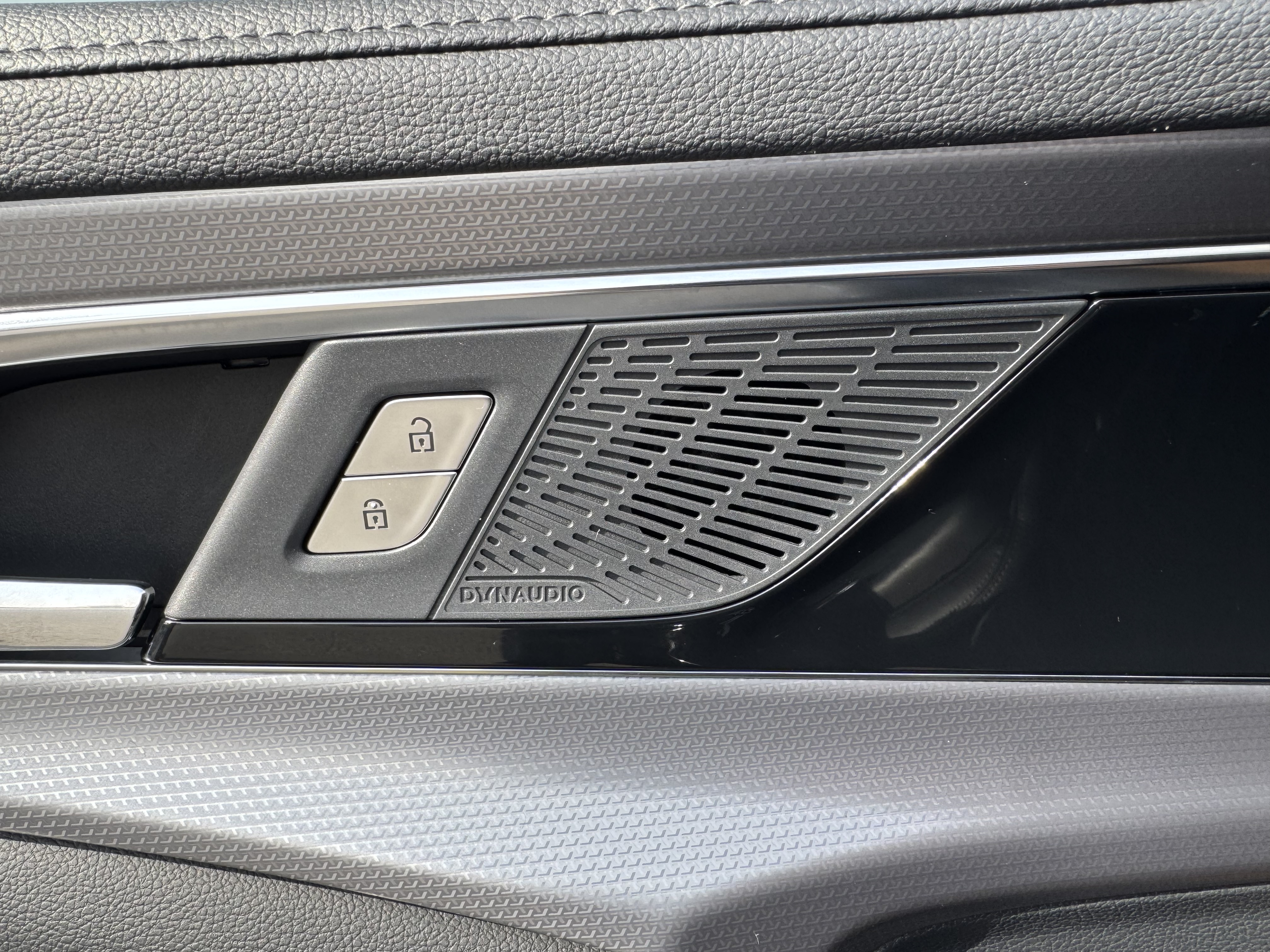 HongQi H5 2024 #11 HongQi H5 2024 car image #11