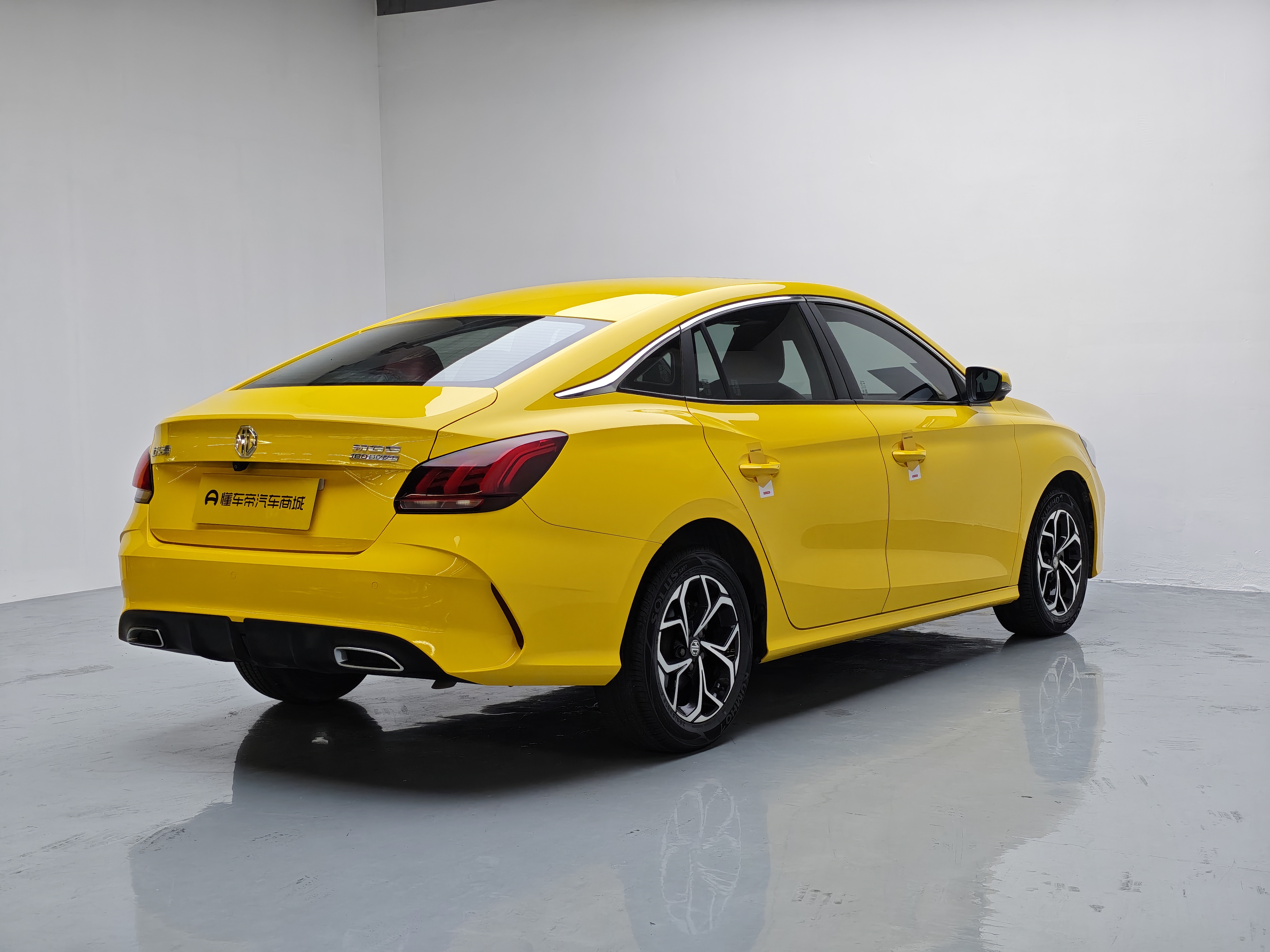 5 2022 #11 5 2022 immagine di auto #11