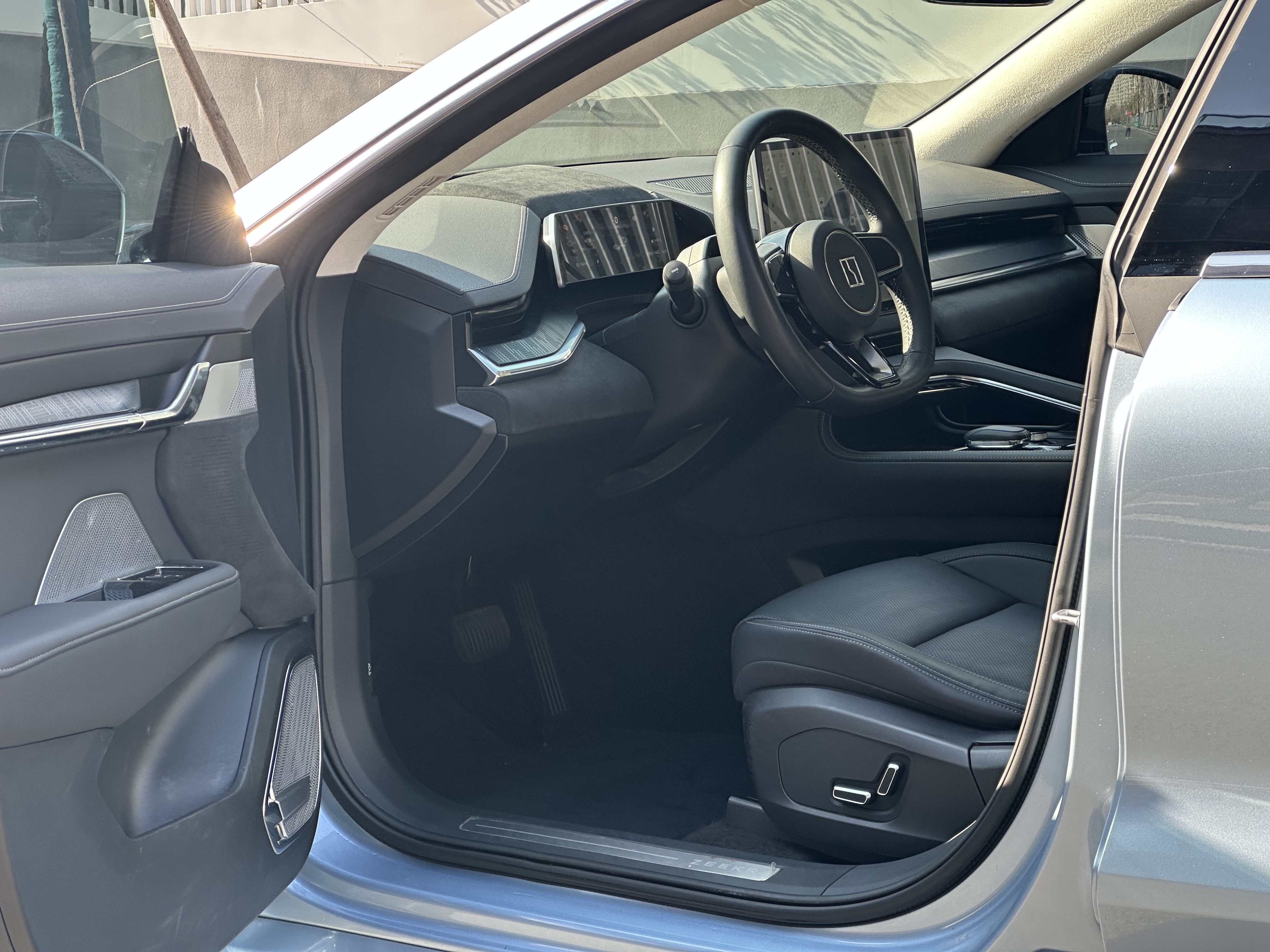 极氪 极氪001 2022 汽车图片 #11