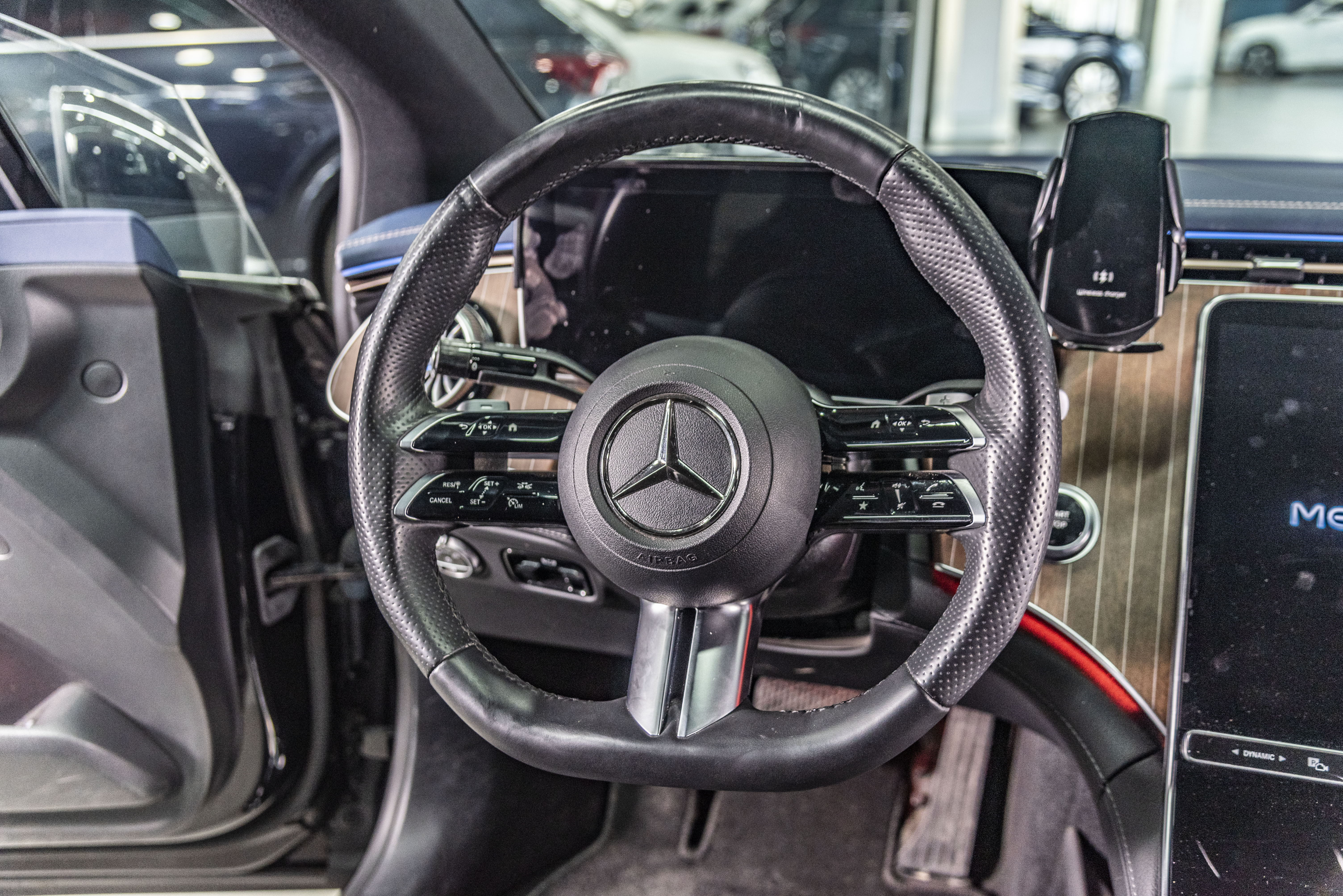 Mercedes-Benz EQE Class 2025 #11 Mercedes-Benz EQE Class 2025 car image #11