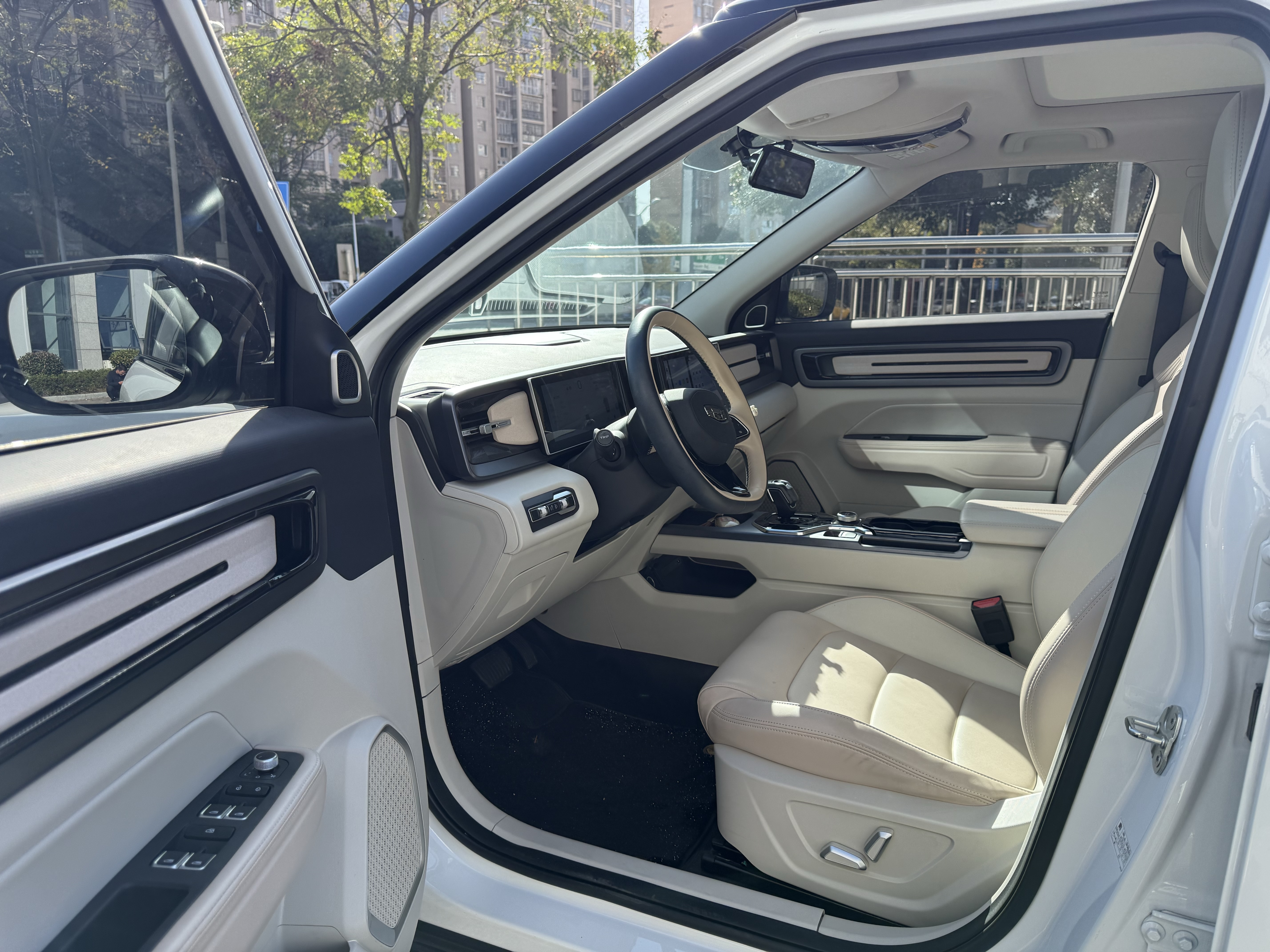 GEELY ICON 2023 #11 GEELY ICON 2023 صورة سيارة #11