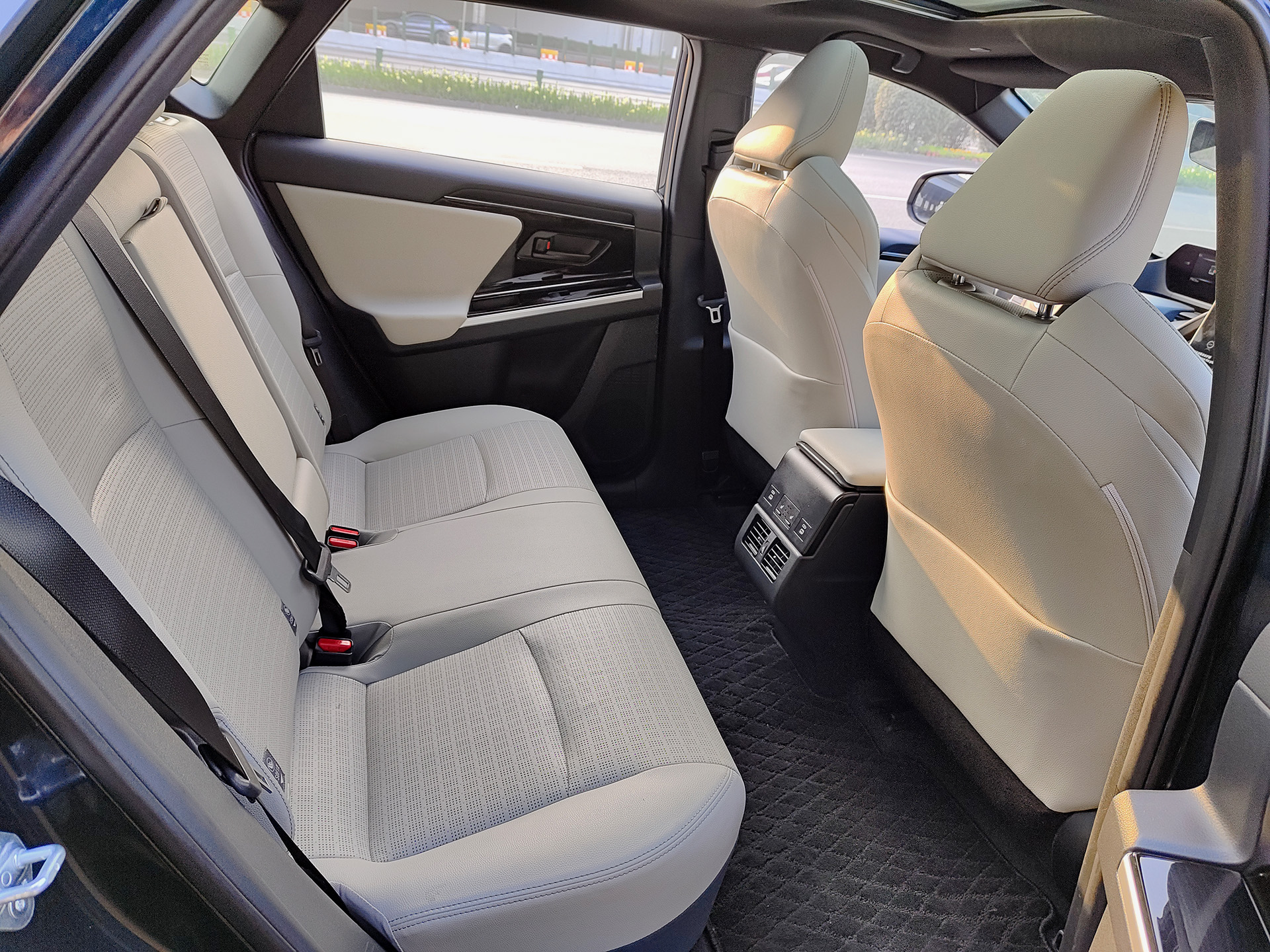 丰田 一汽丰田bZ4X 2023 #11 丰田 一汽丰田bZ4X 2023 汽车图片 #11