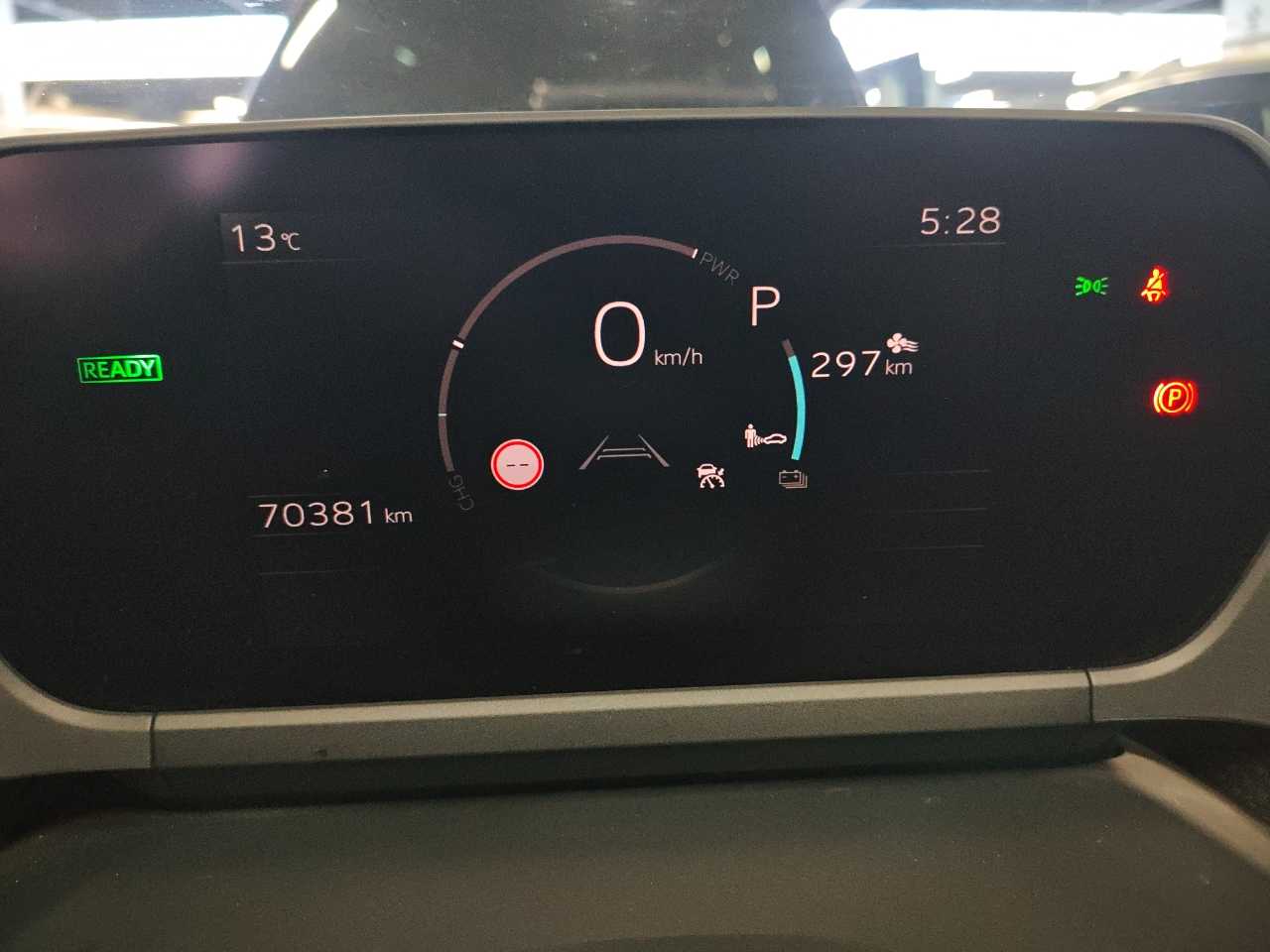 Toyota bZ4X 2023 immagine di auto #11