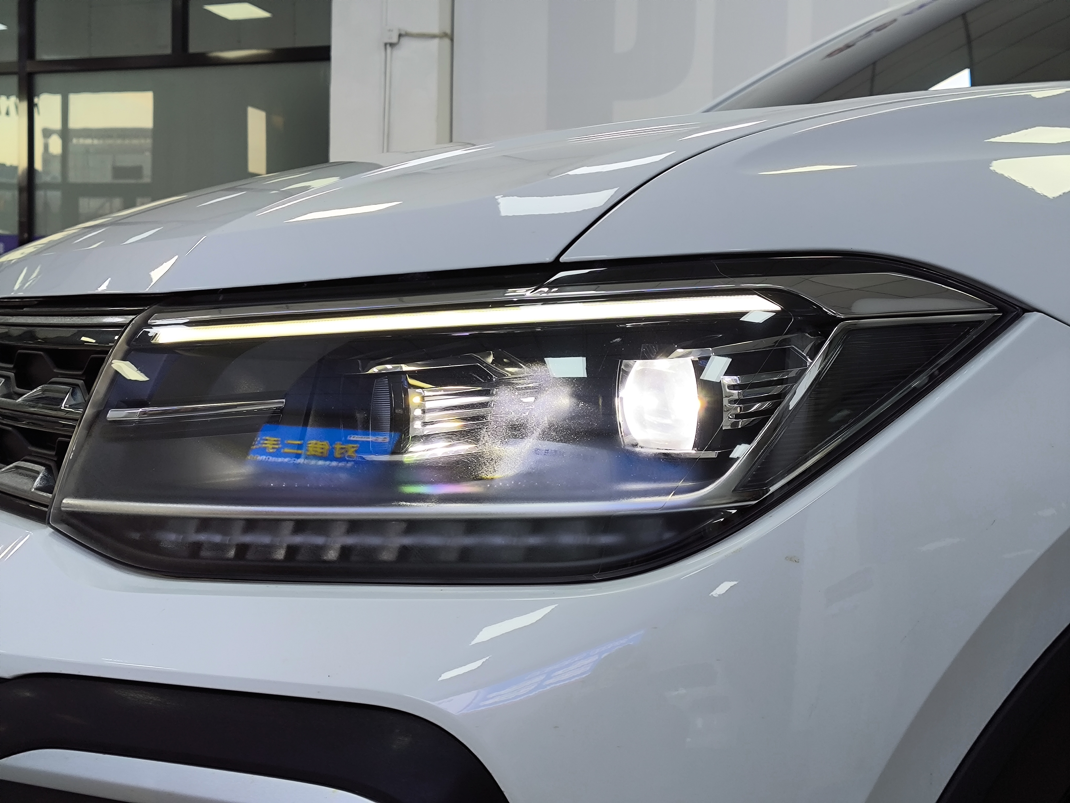 Volkswagen T-Cross 2023 #11 Volkswagen T-Cross 2023 car image #11