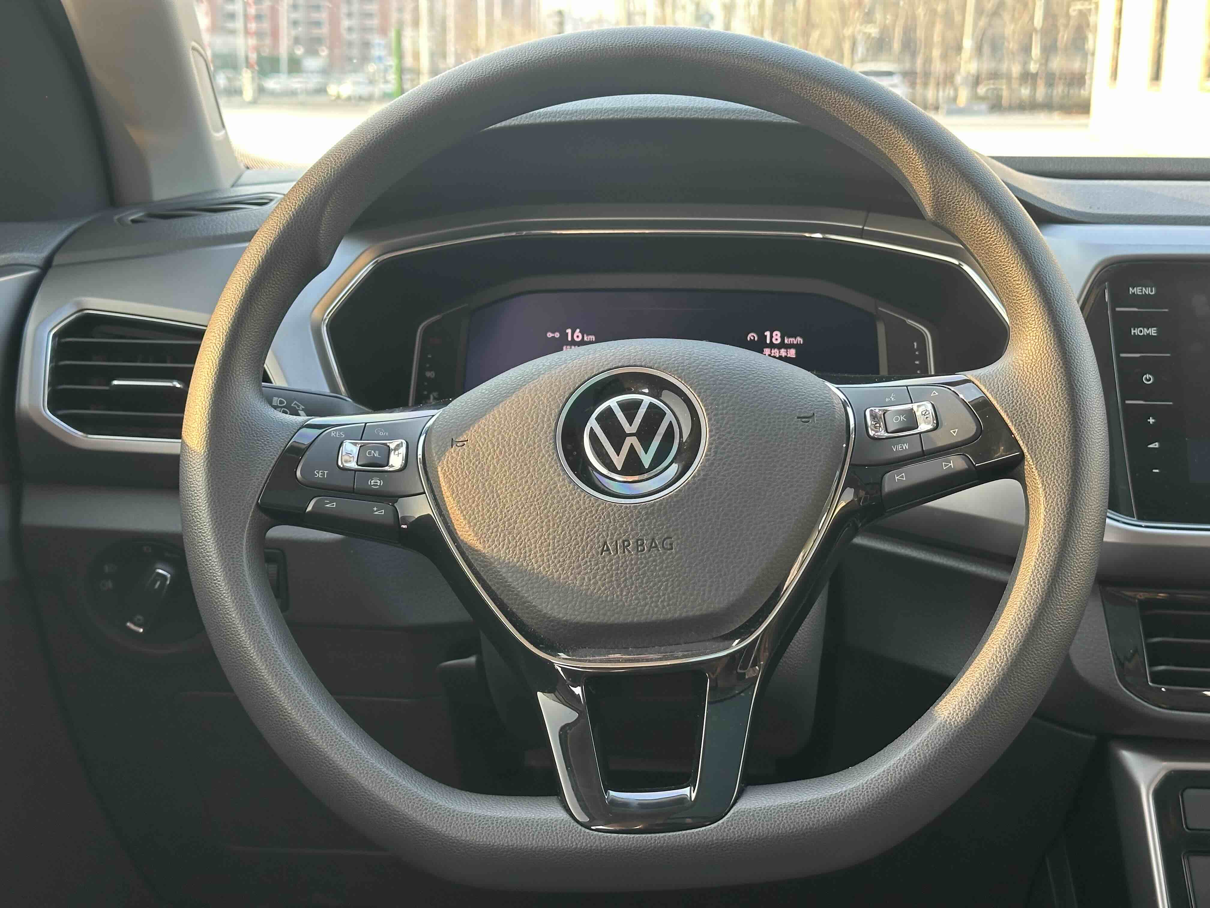 Volkswagen T-Cross 2023 car image #11