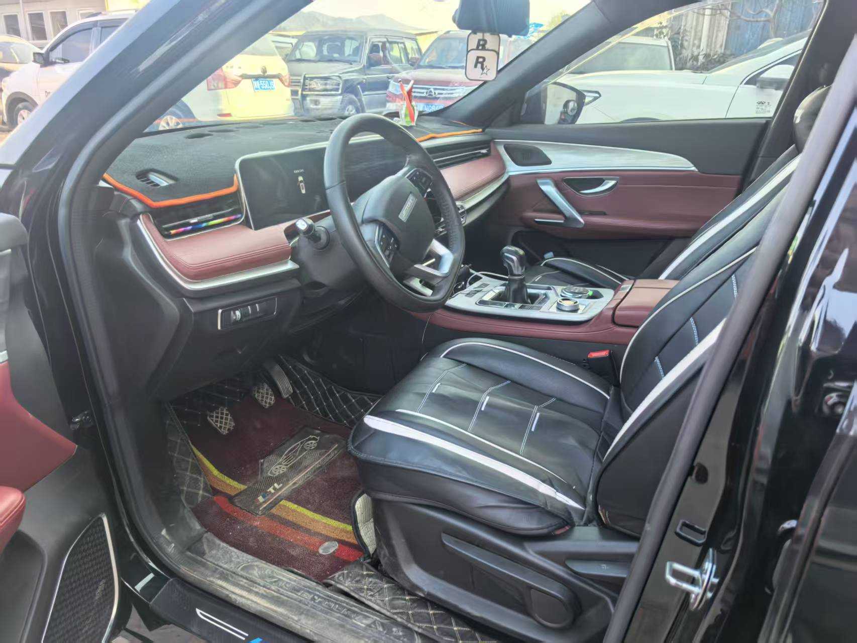 X70 PLUS 2023 car image #11