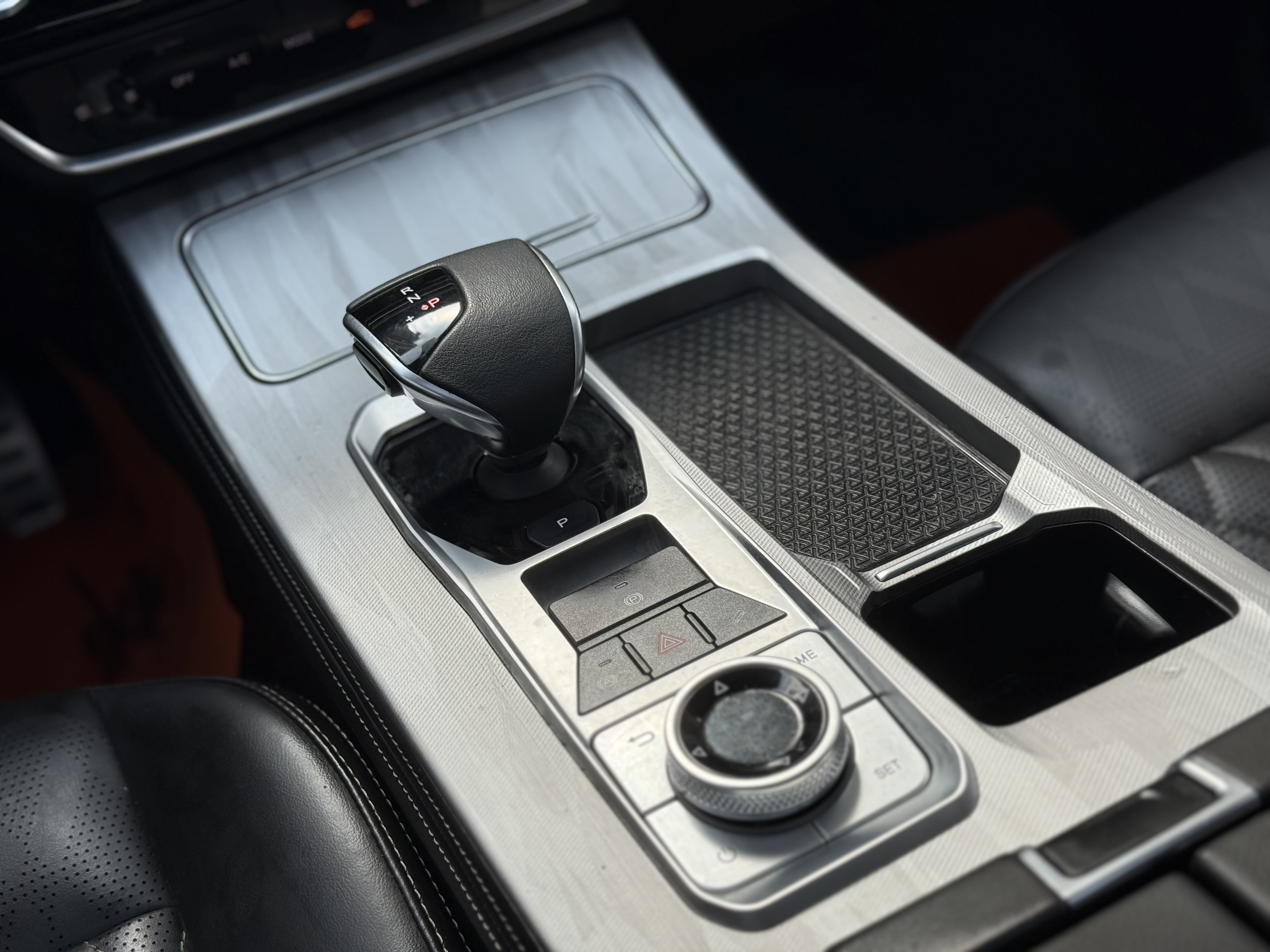 Jetour X70 PLUS 2023 imagem de carro #11