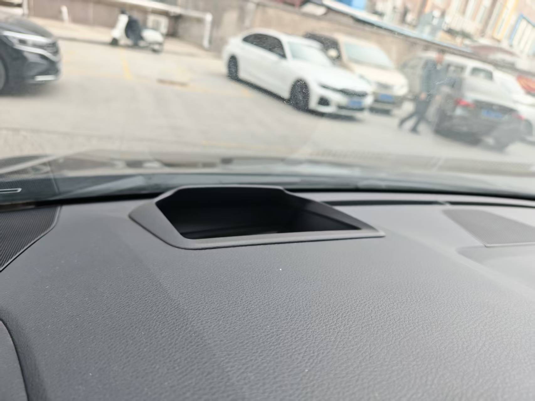 Toyota Granvia 2023 imagem de carro #11