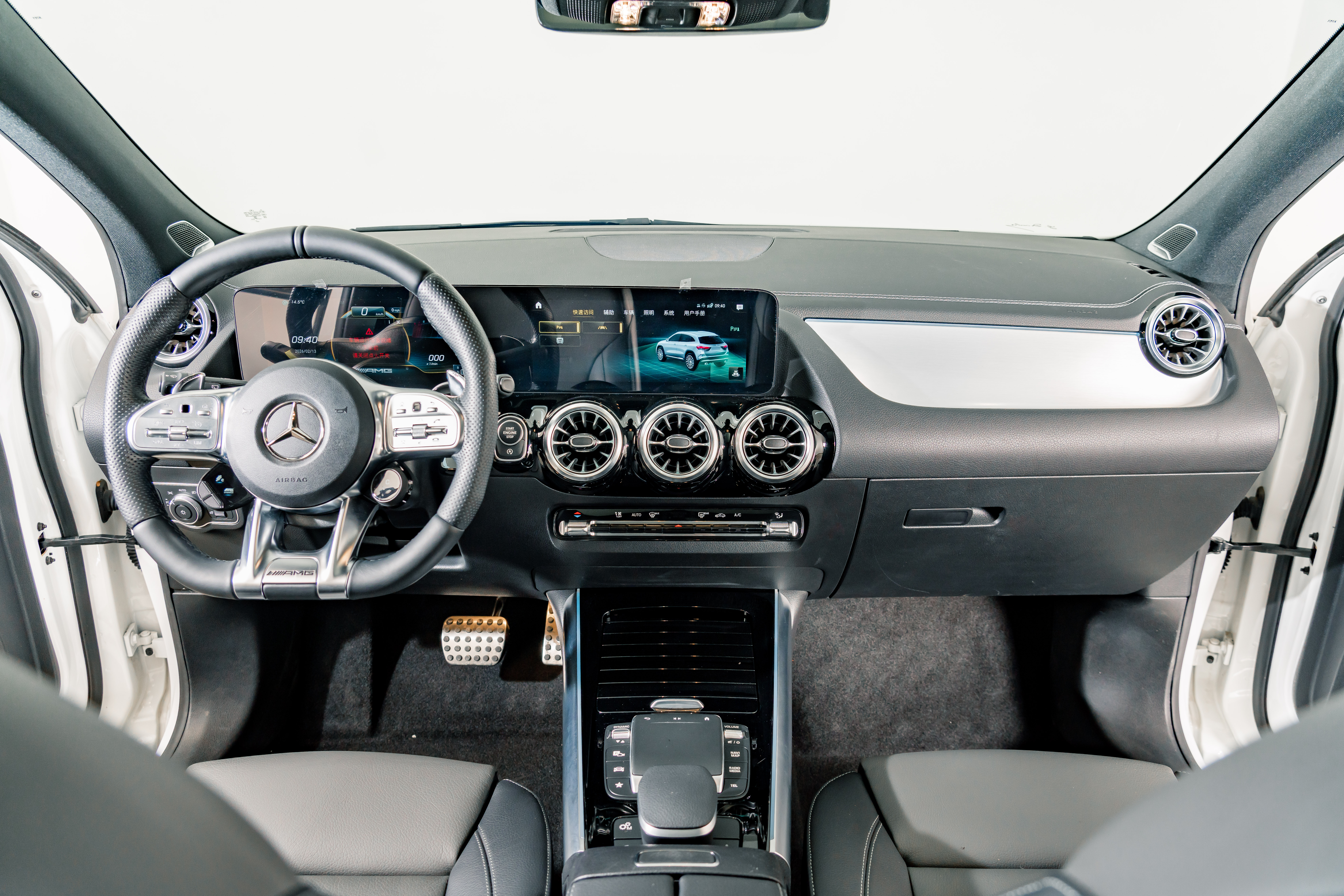 Mercedes-Benz GLA AMG 2023 car image #11
