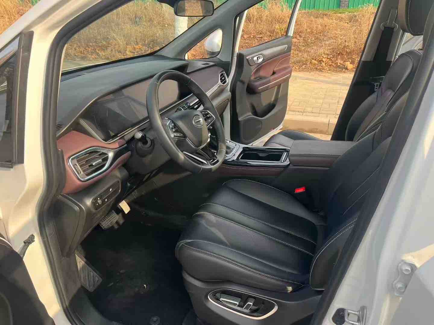 GAC Trumpchi M6 2023 car image #11