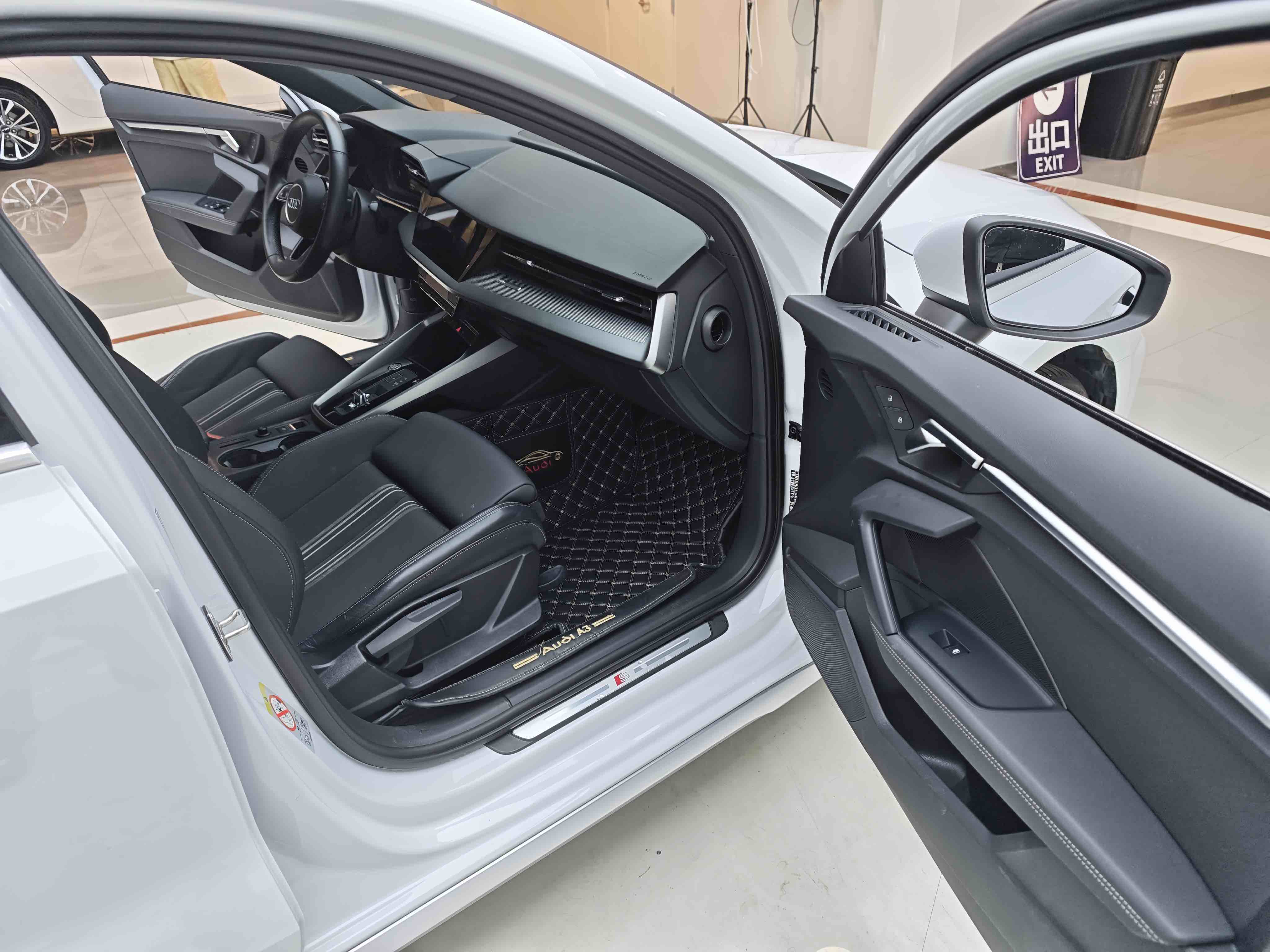 Audi A3 2023 car image #11