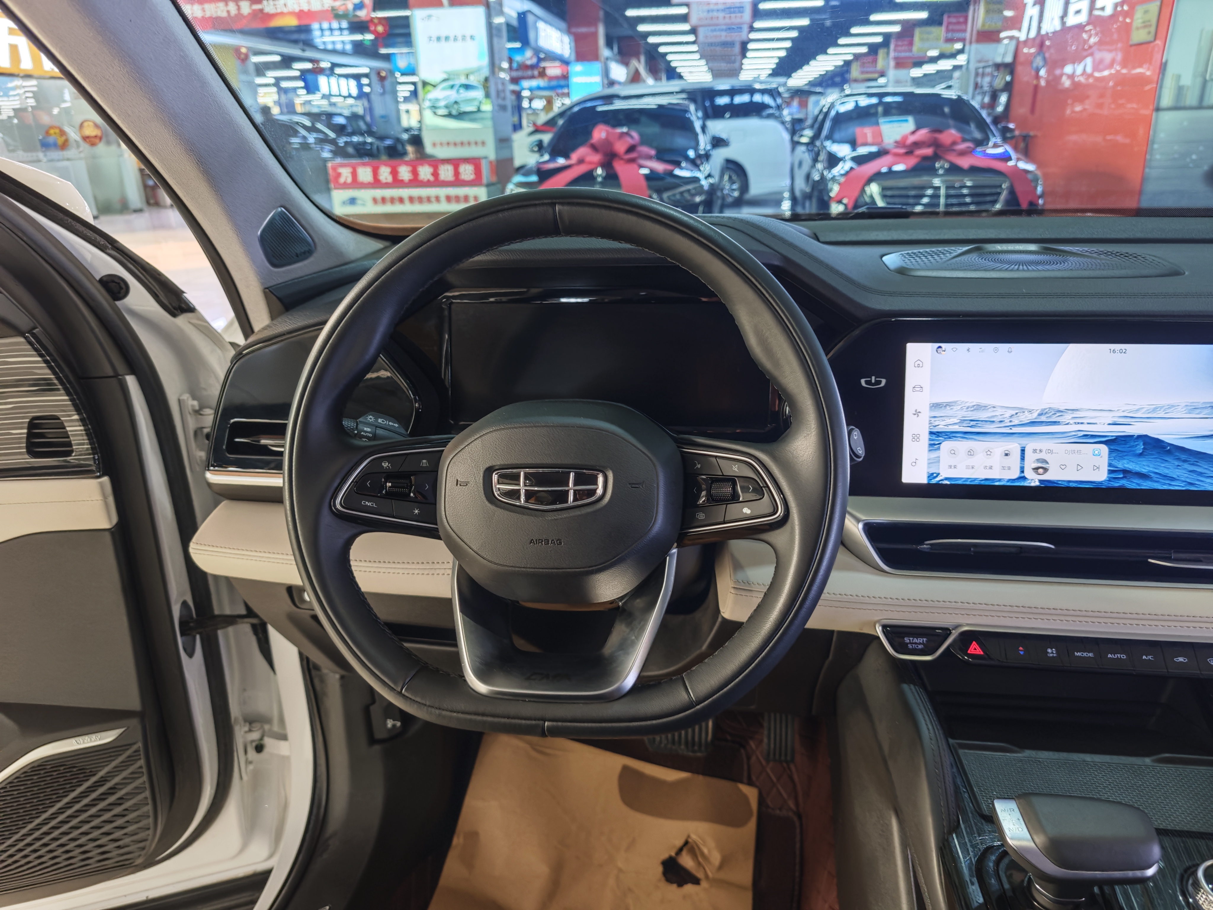 GEELY Monjaro 2023 immagine di auto #11