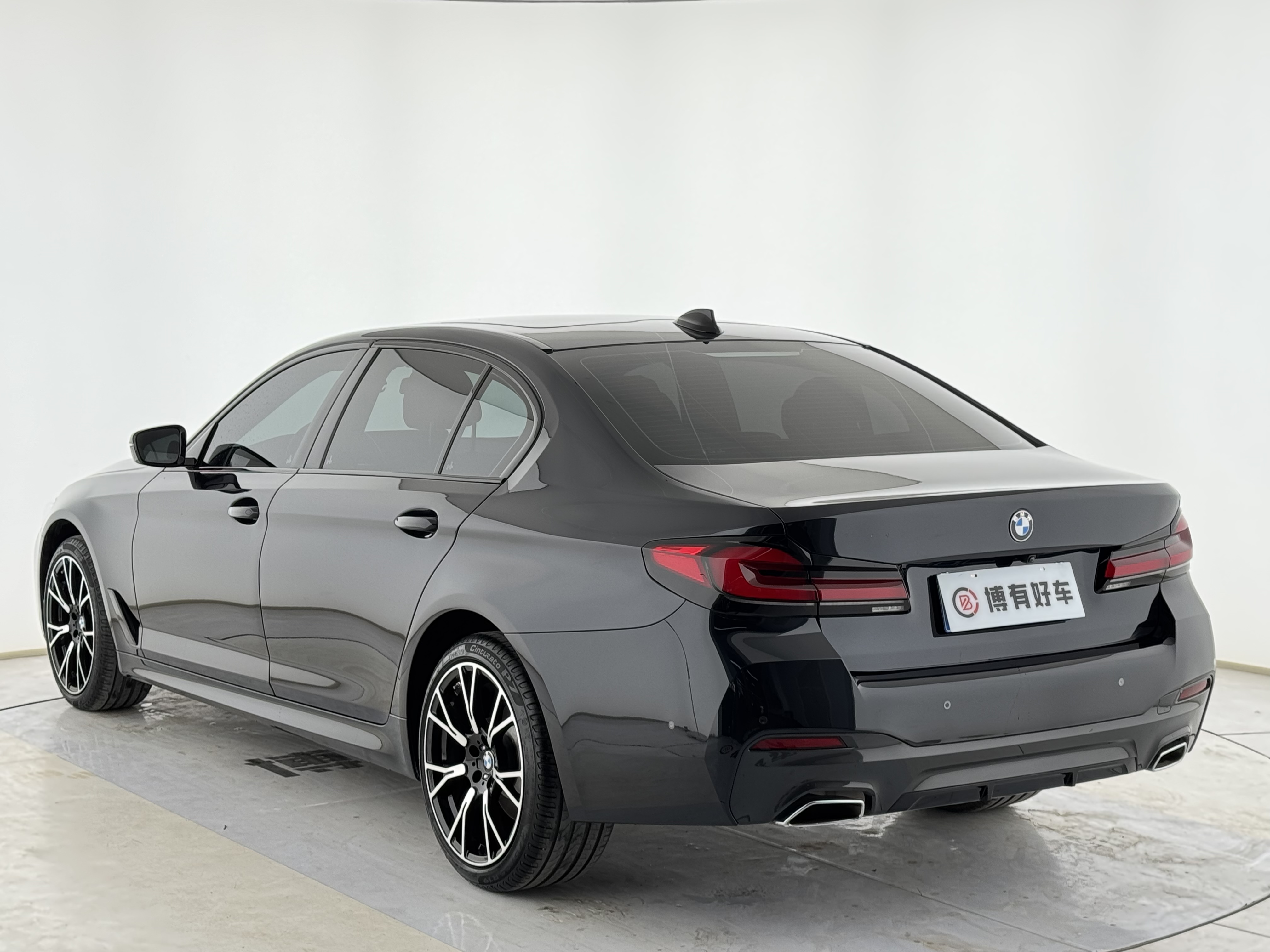 BMW 5 Series 2023 #11 BMW 5 Series 2023 car image #11