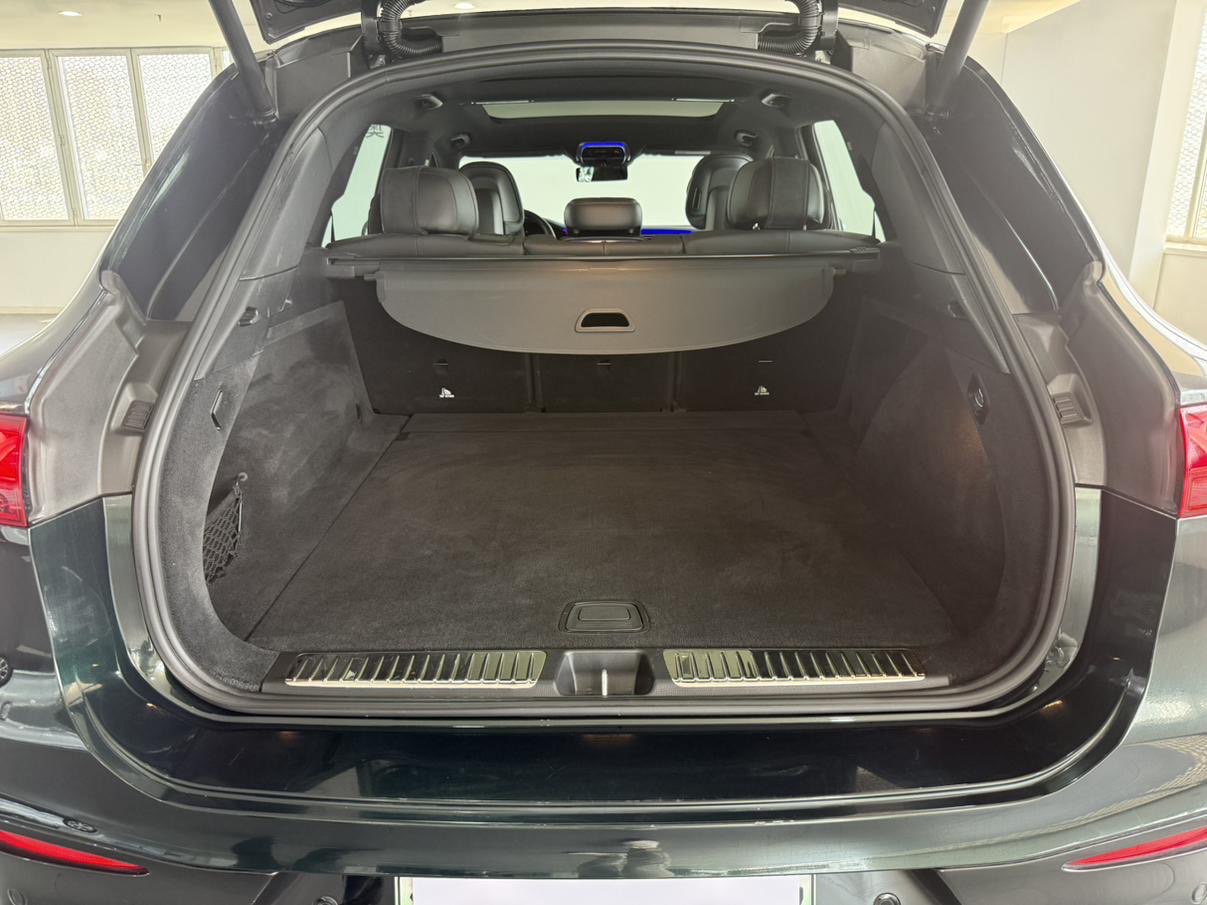 Mercedes-Benz EQS SUV 2023 car image #11