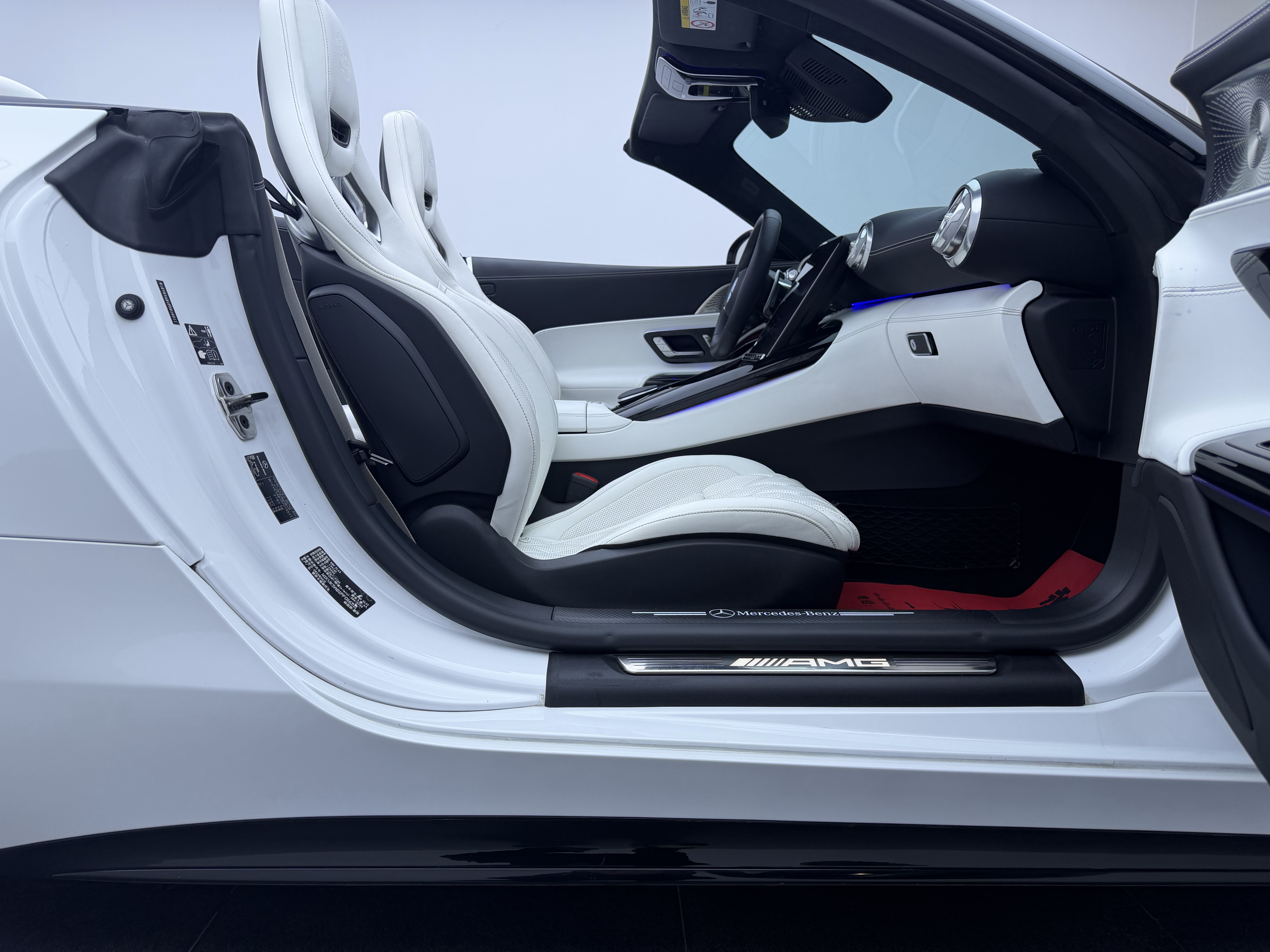 Mercedes-Benz 2024 car image #11
