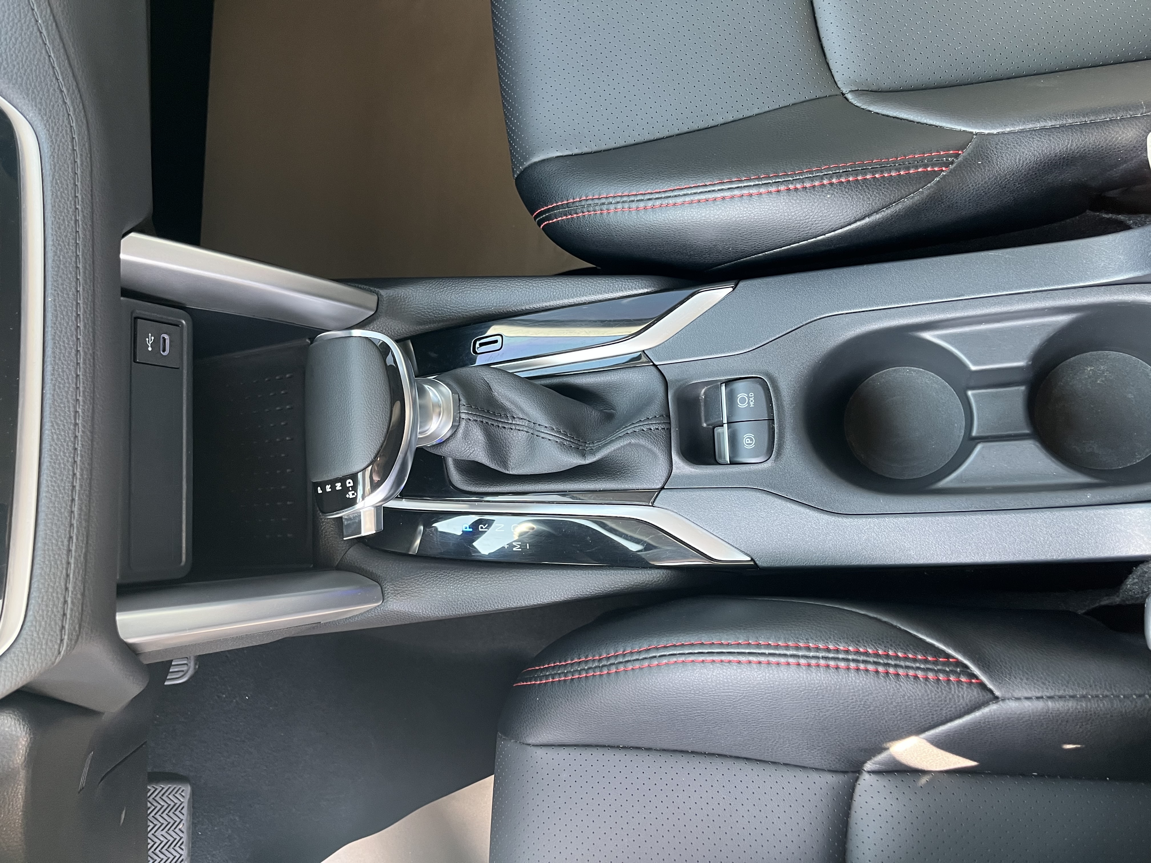 Toyota Frontlander 2024 car image #11