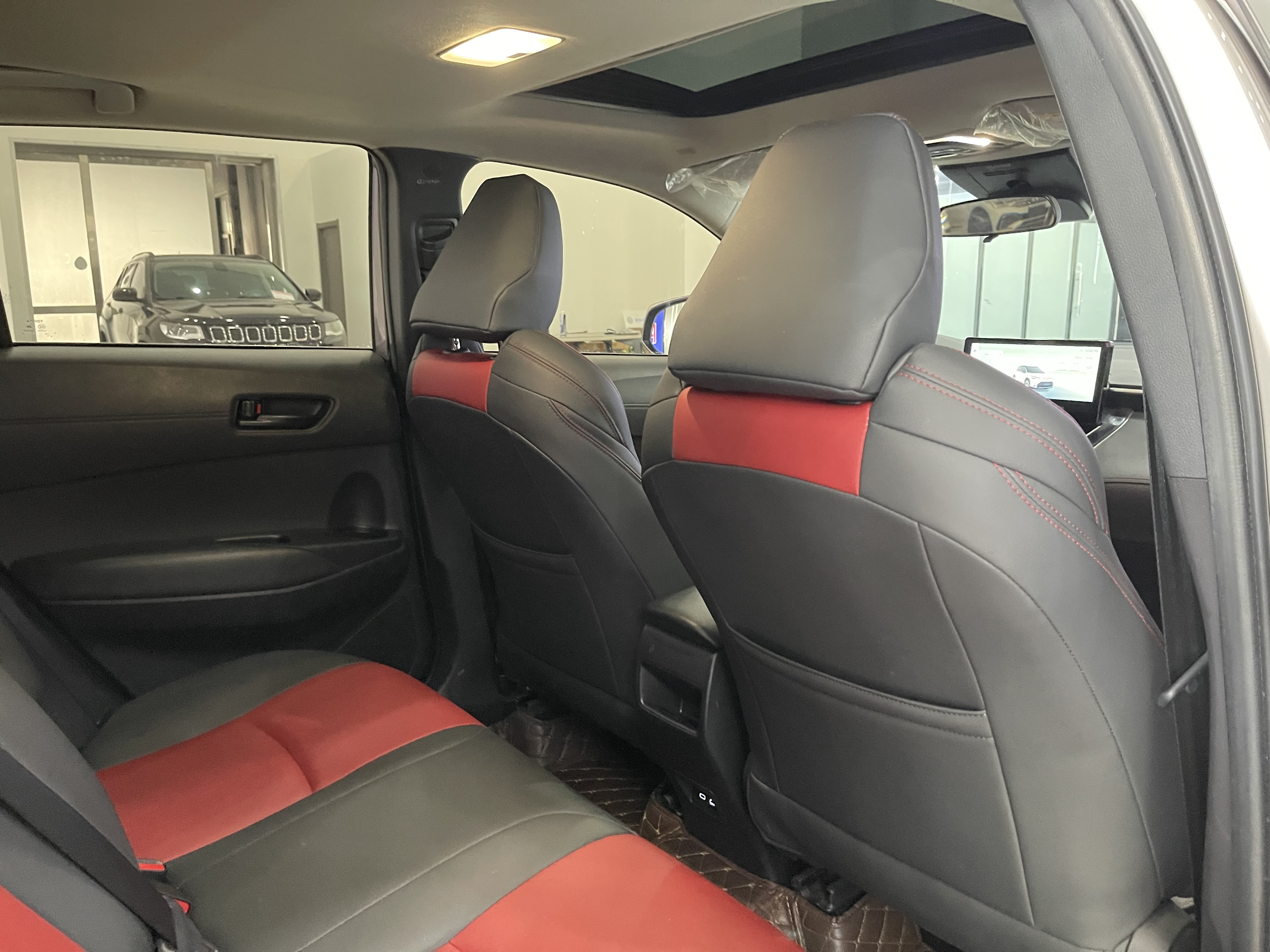 Toyota Frontlander 2023 car image #11