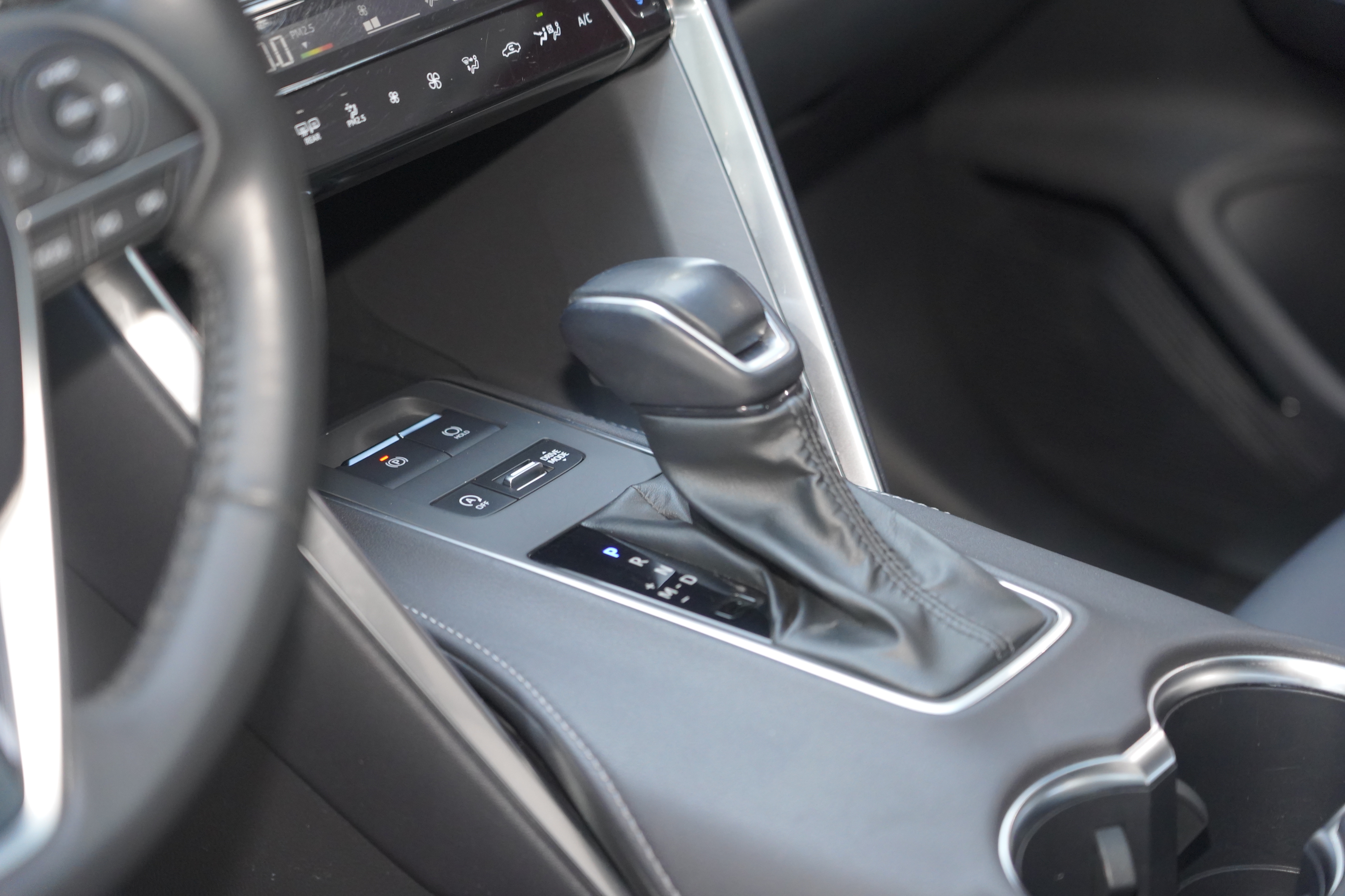 Toyota Venza 2024 car image #11