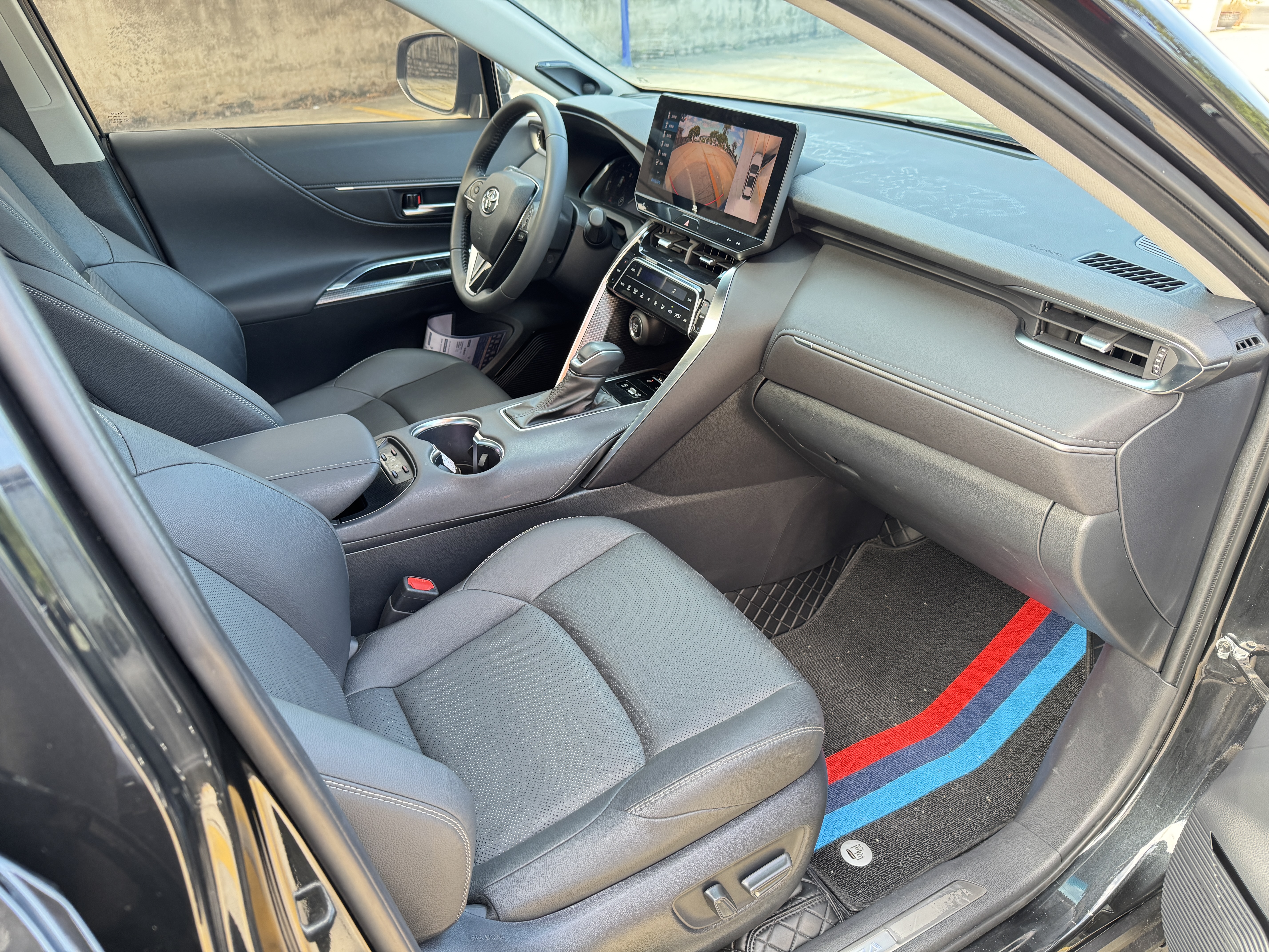 Toyota Venza 2024 immagine di auto #11