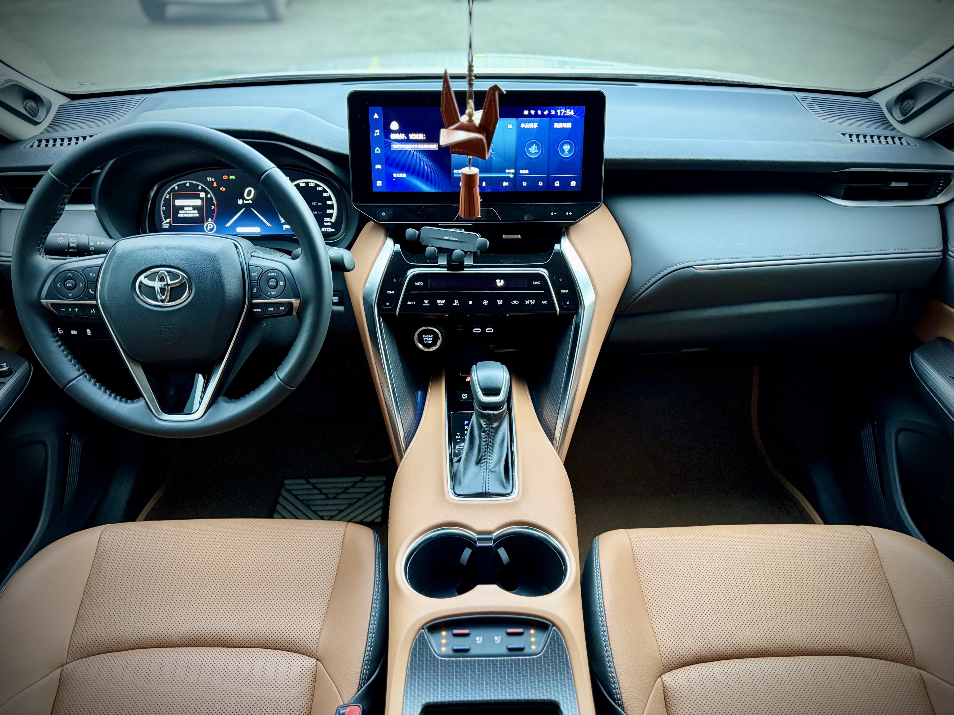 Toyota Venza 2023 car image #11