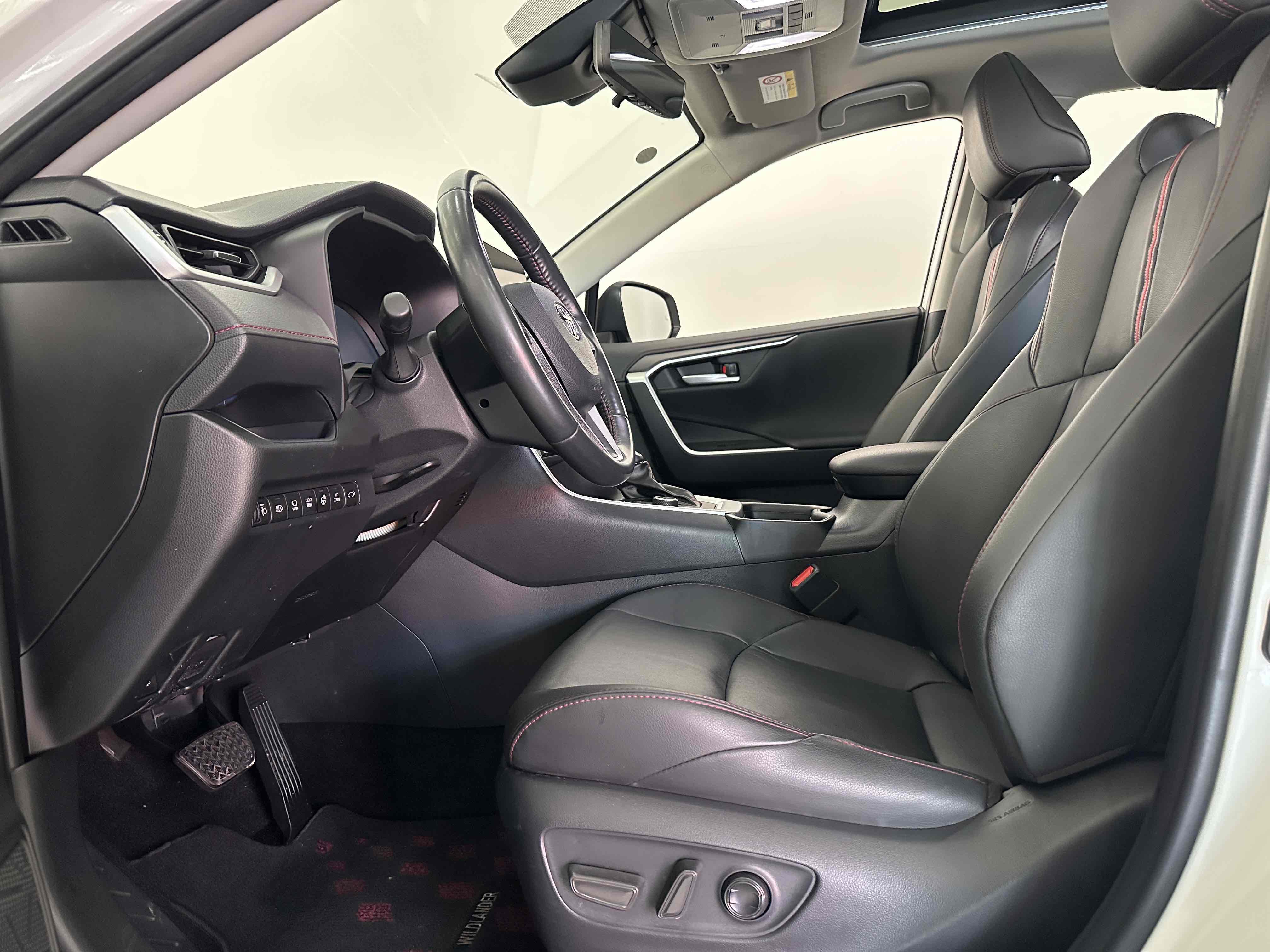 Toyota Wildlander New Energy 2023 #11 Toyota Wildlander New Energy 2023 car image #11