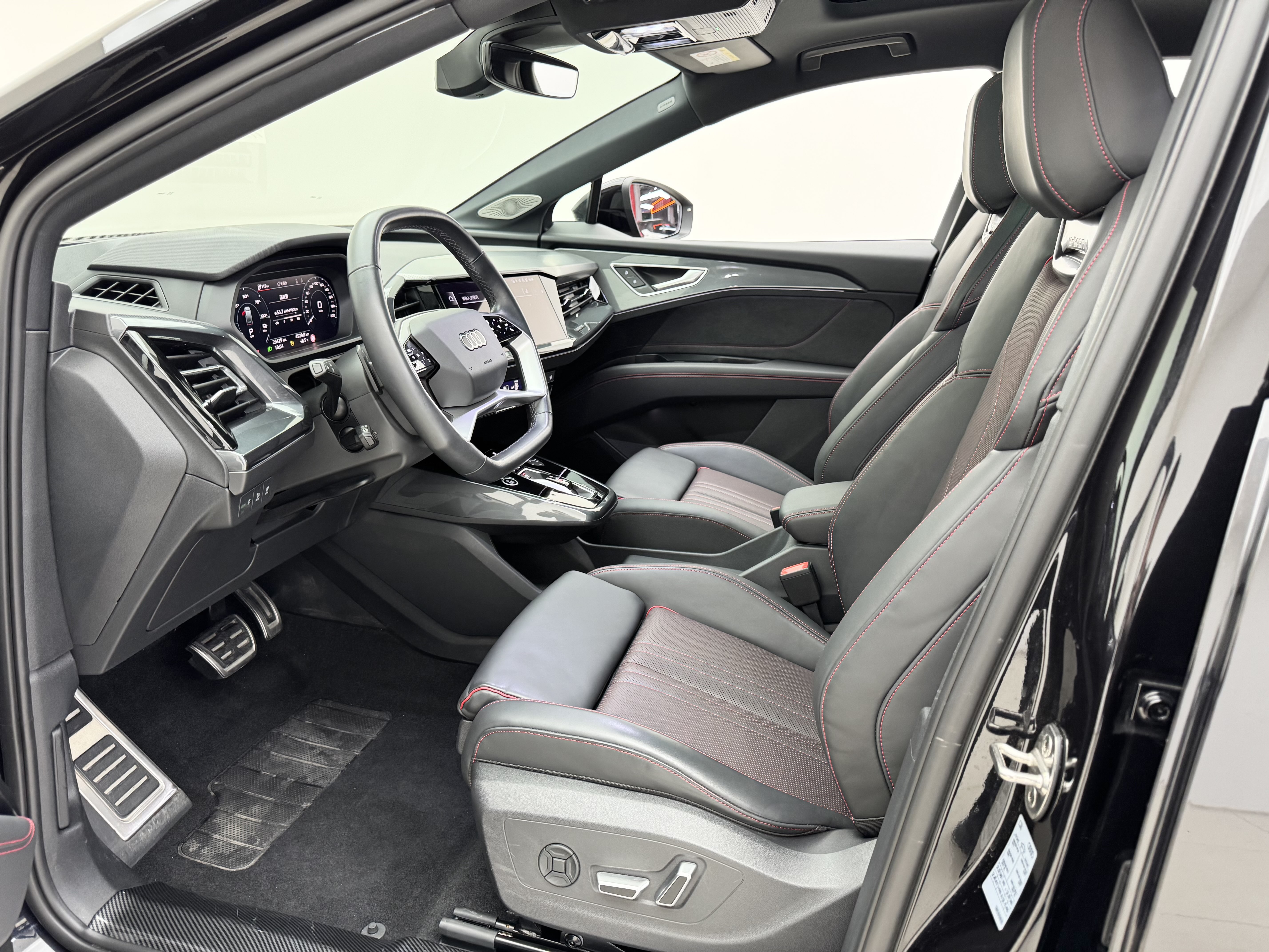 Audi Q5 e-tron 2024 imagen de coche #11