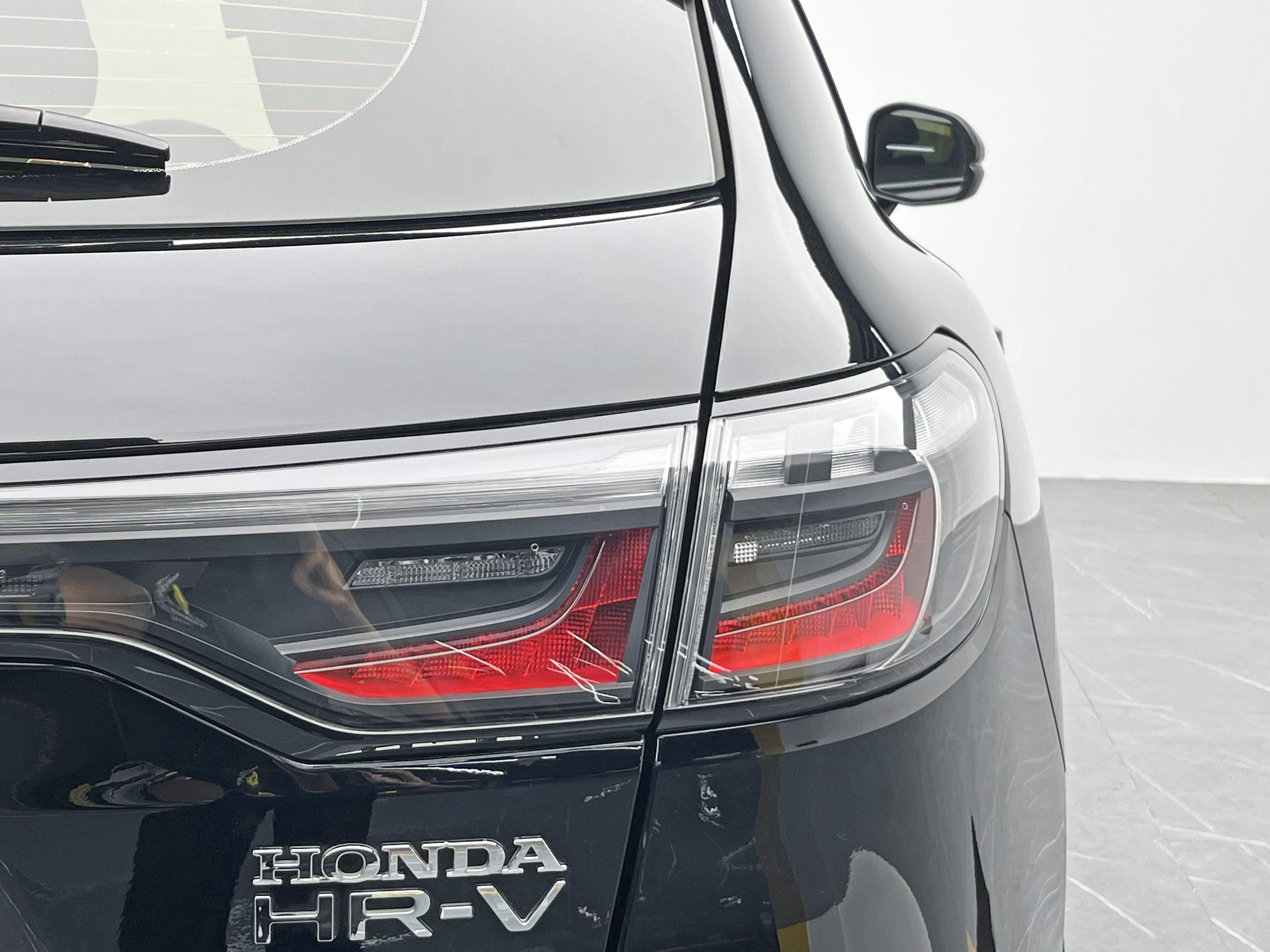 Honda HR-V 2023 car image #11