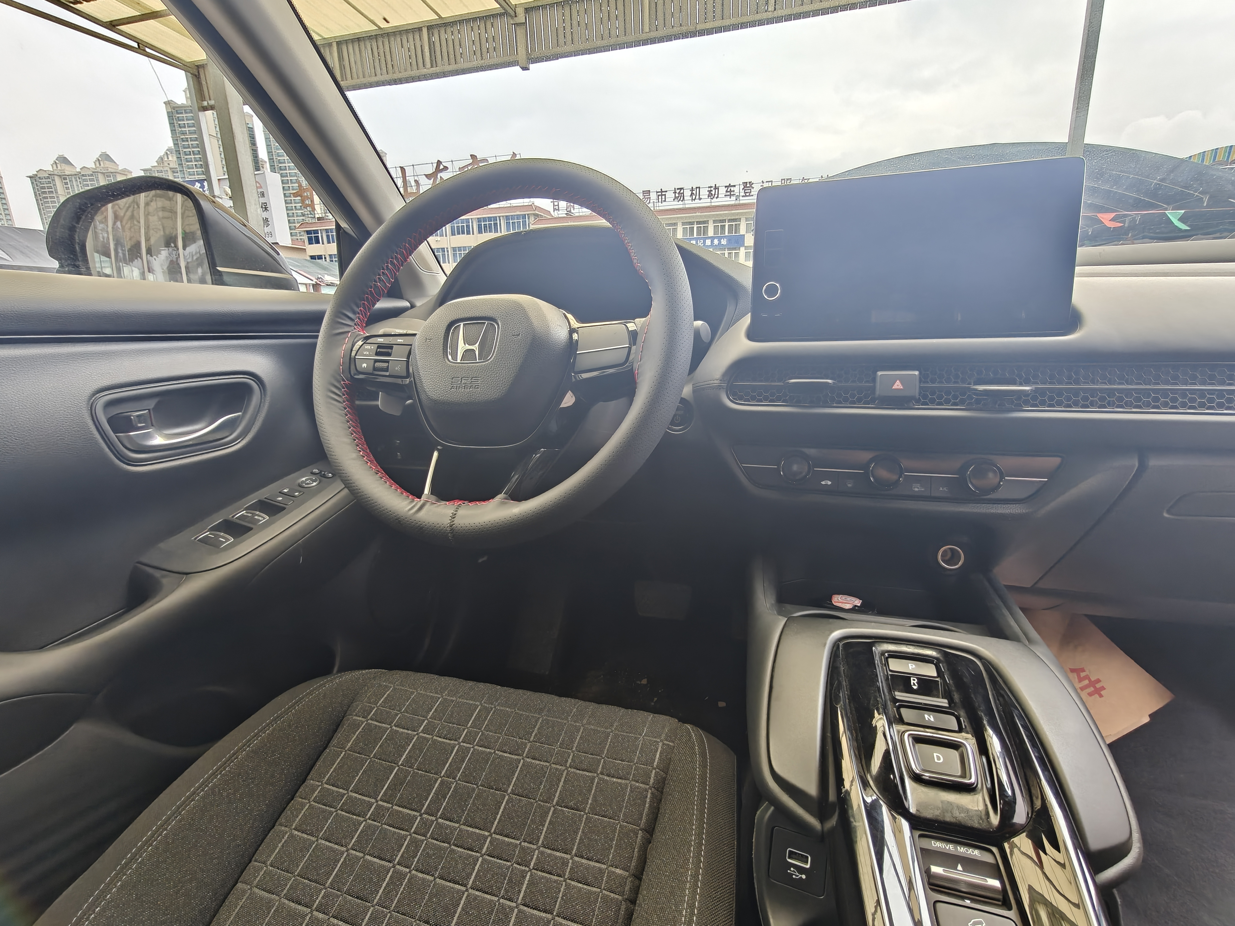 Honda HR-V 2025 #11 Honda HR-V 2025 car image #11