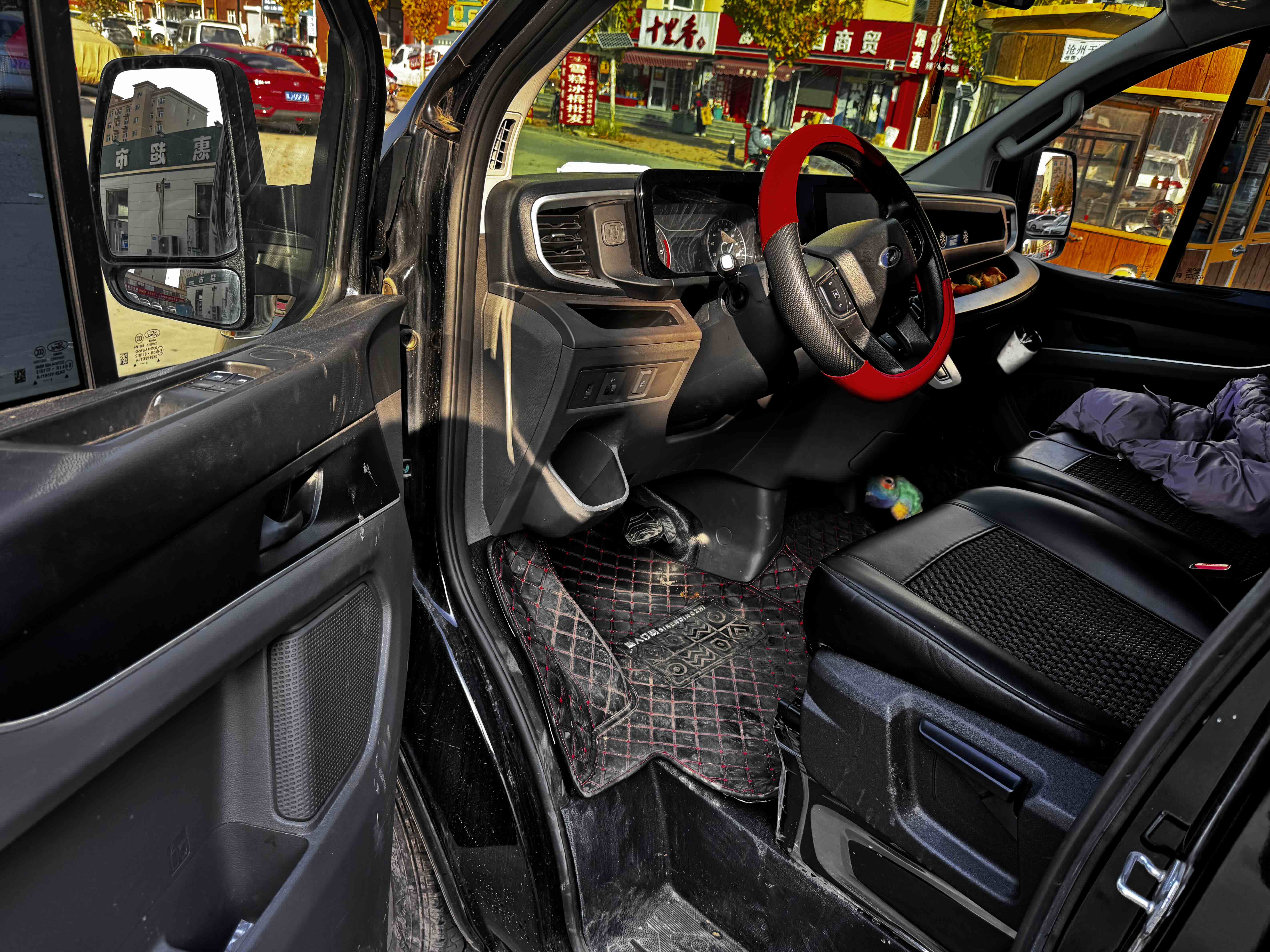 Ford Transit 2024 imagem de carro #11