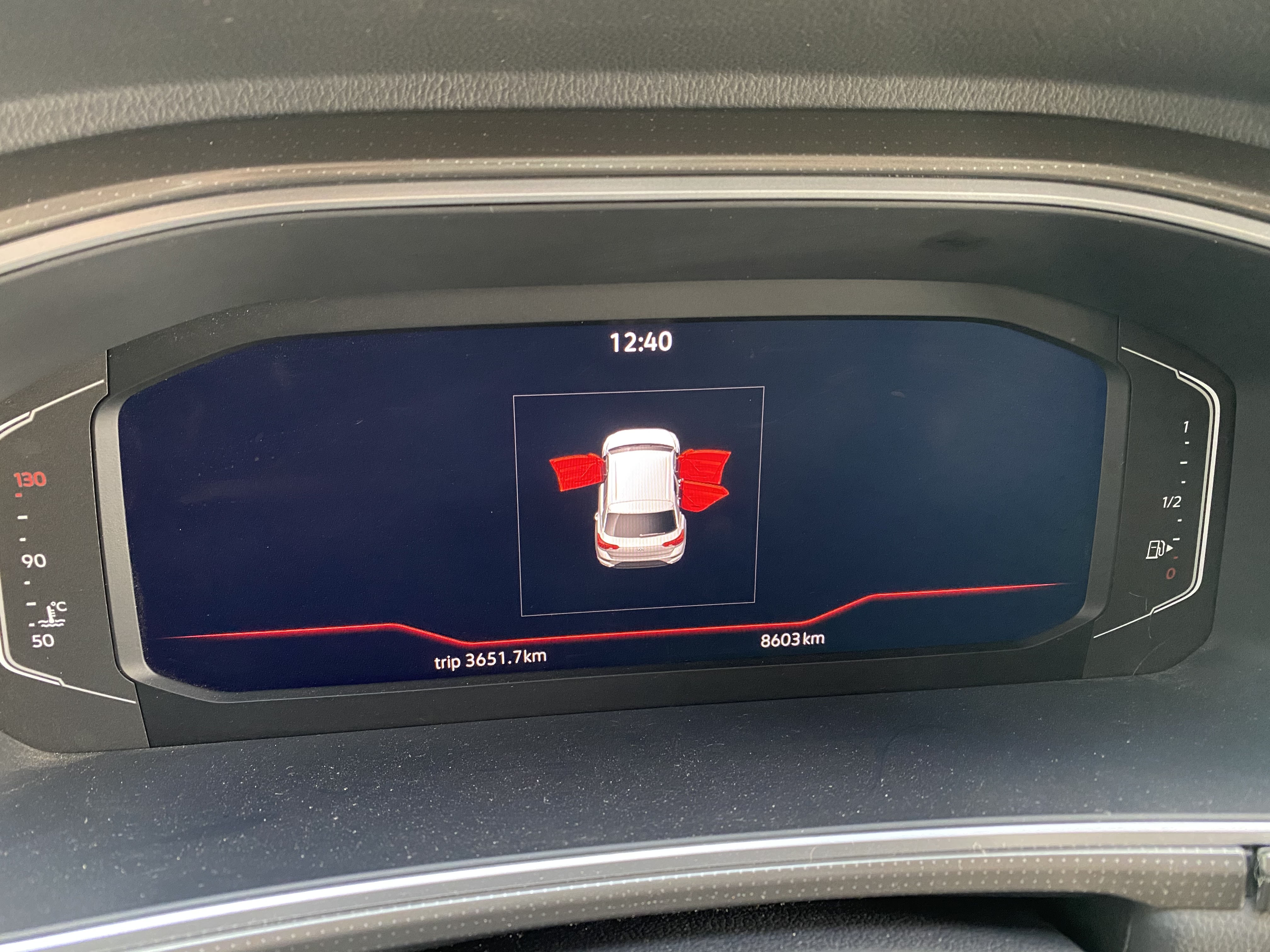 Volkswagen T-Roc 2023 immagine di auto #11