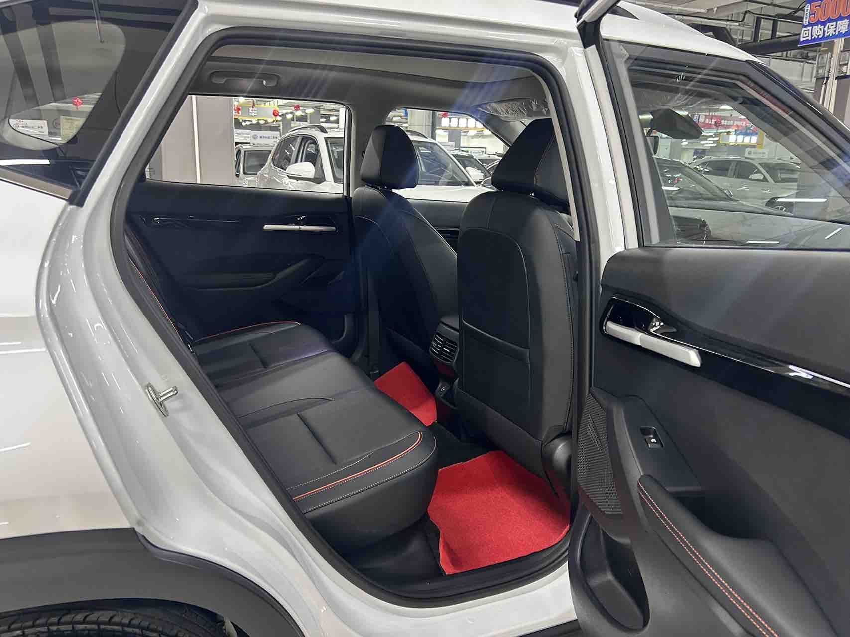 Kia Seltos 2025 imagen de coche #11