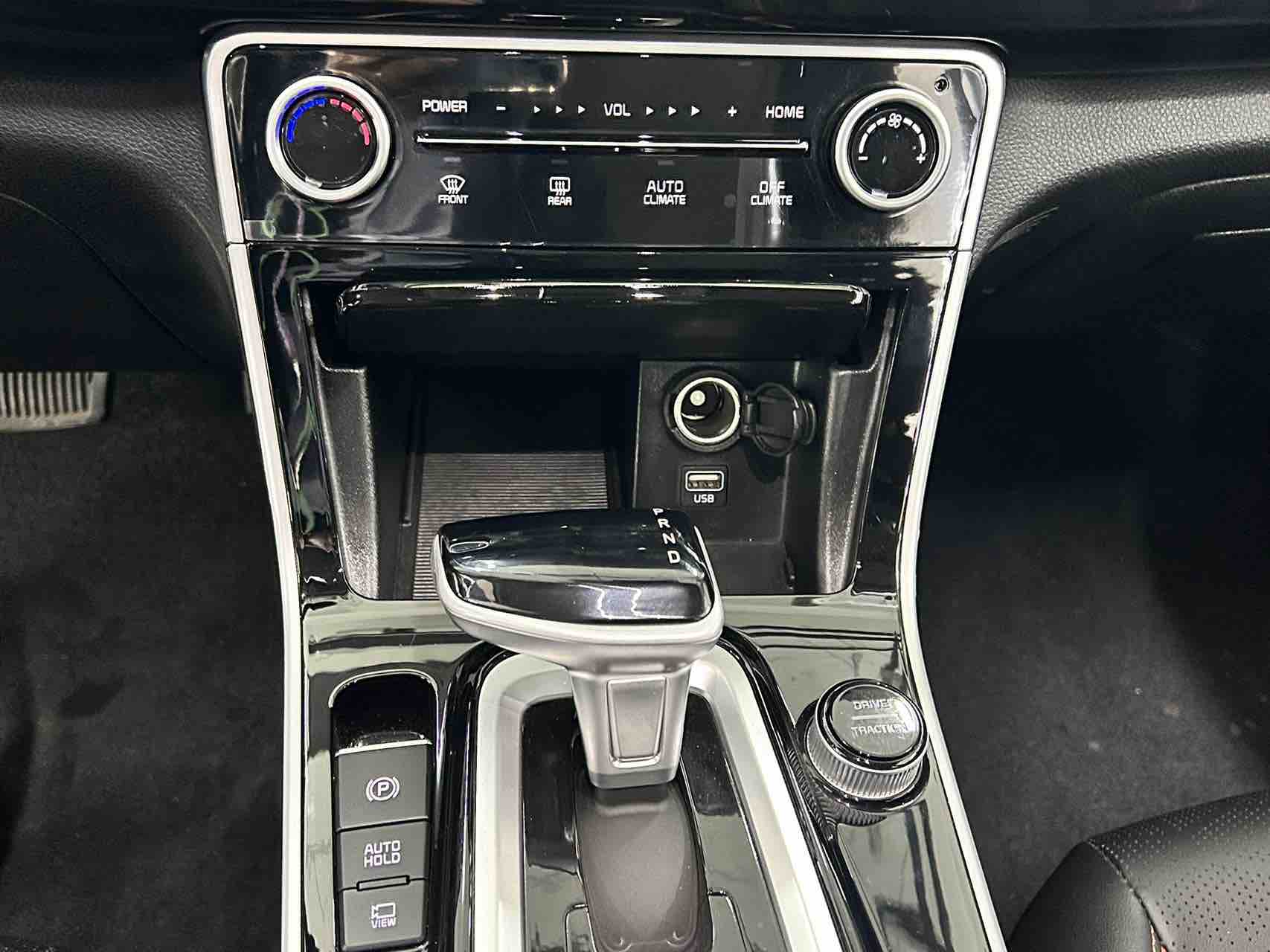 Kia Seltos 2024 imagen de coche #11