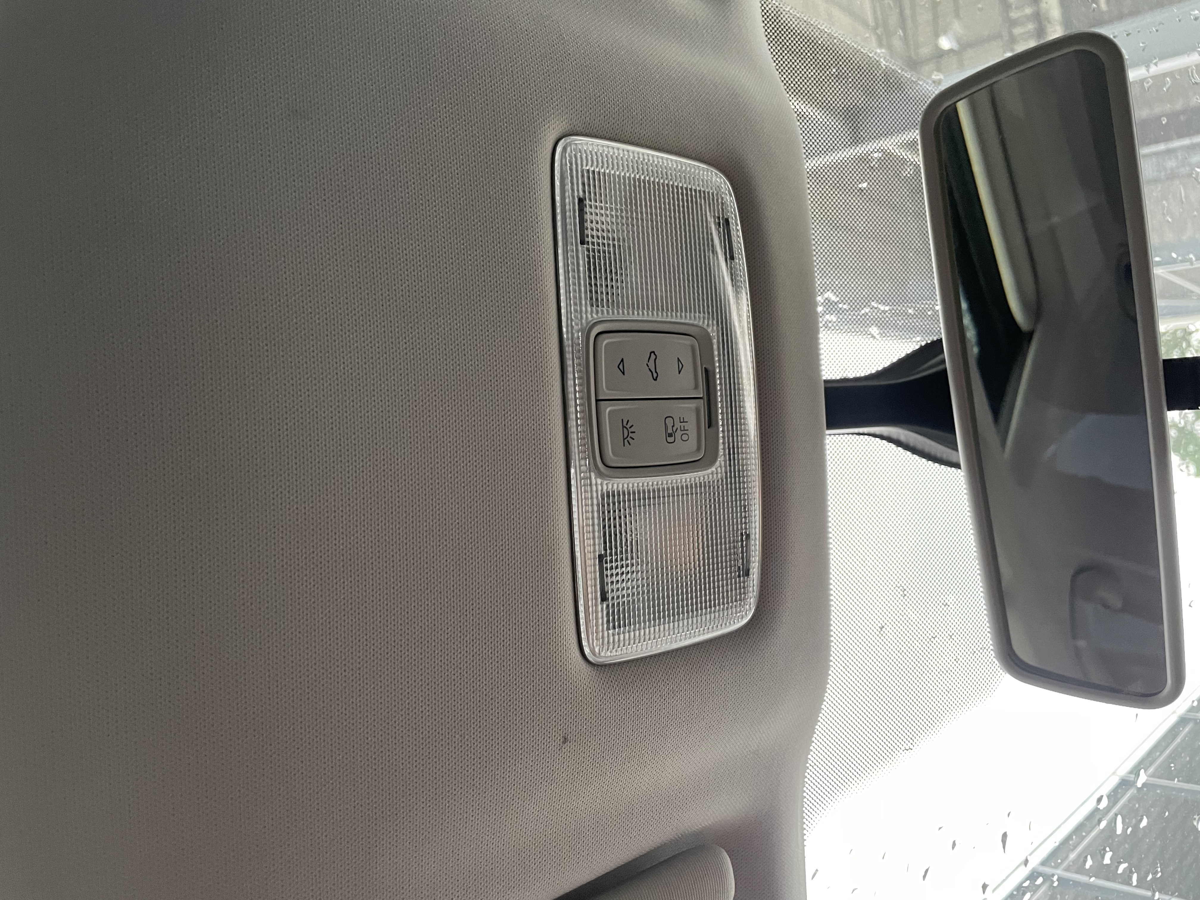 VS5 2024 car image #11