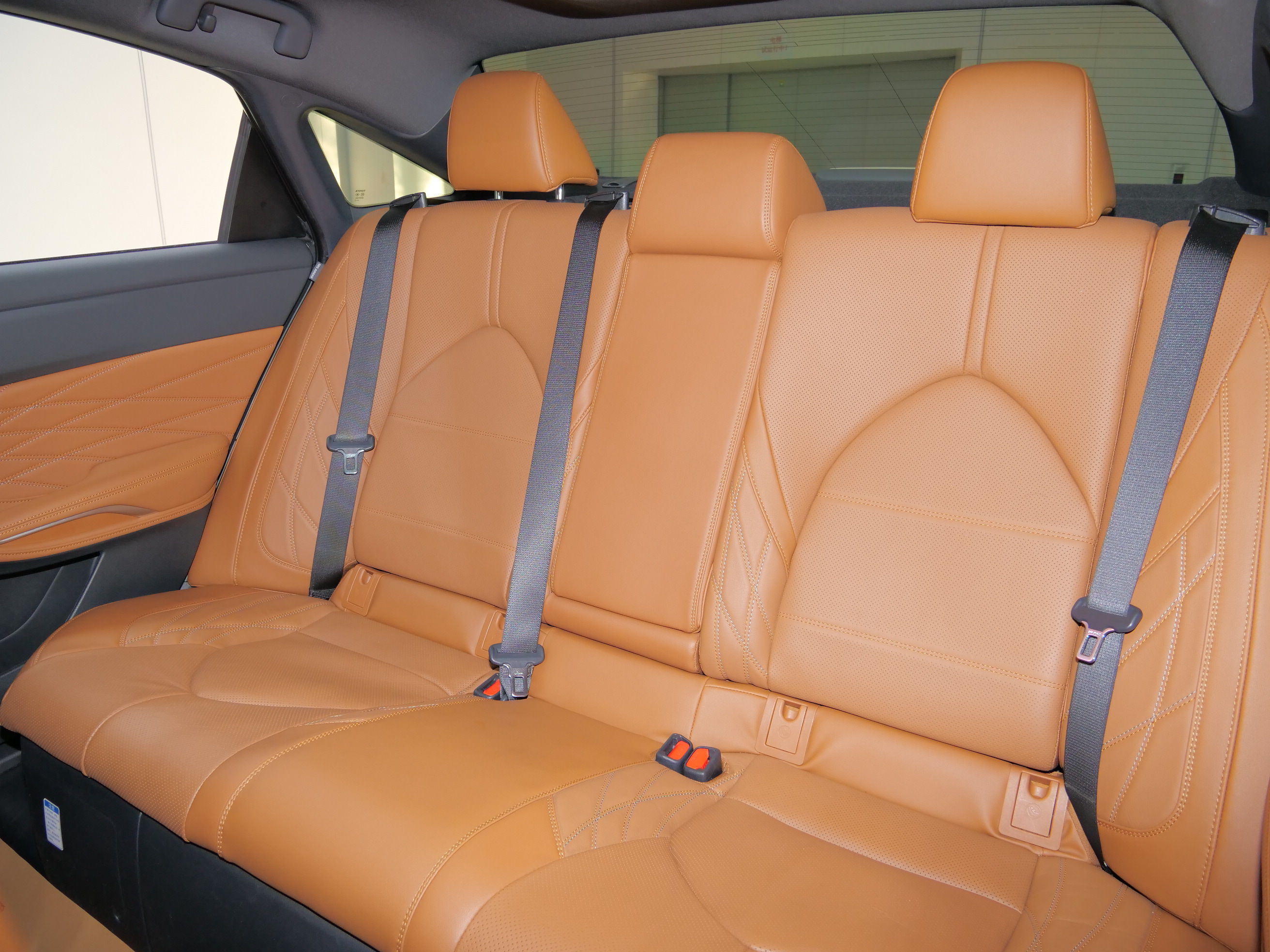 Toyota Avalon 2023 car image #11