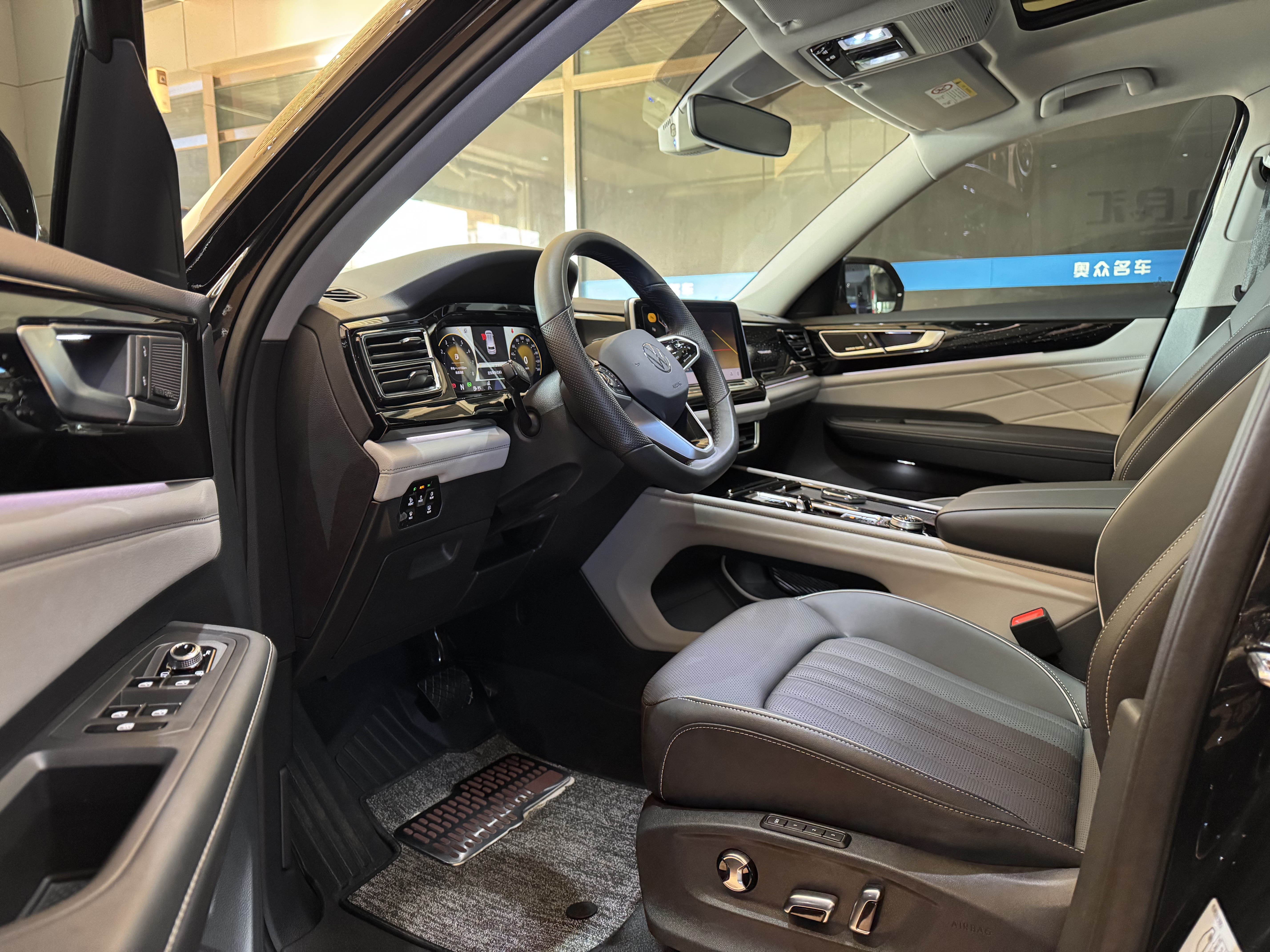 Volkswagen Teramont 2023 car image #11